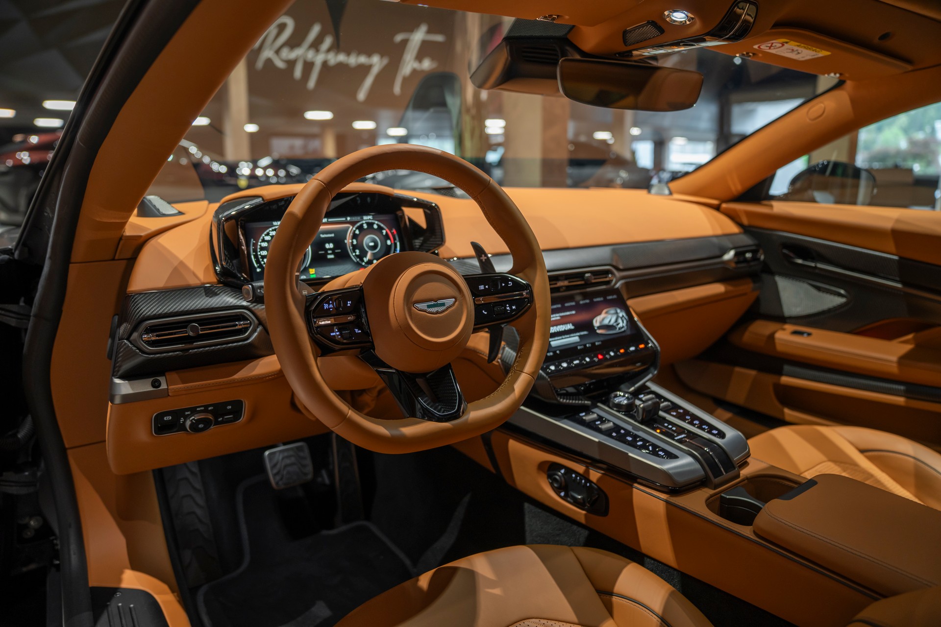ASTON MARTIN Vanquish 5.2 V12 Bi-Turbo-image-11