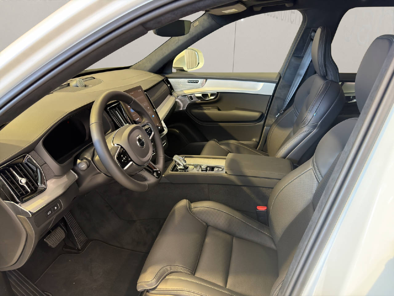 VOLVO XC90 2.0 T8 TE XCLUSIVE Edition Dark eAWD-image-4