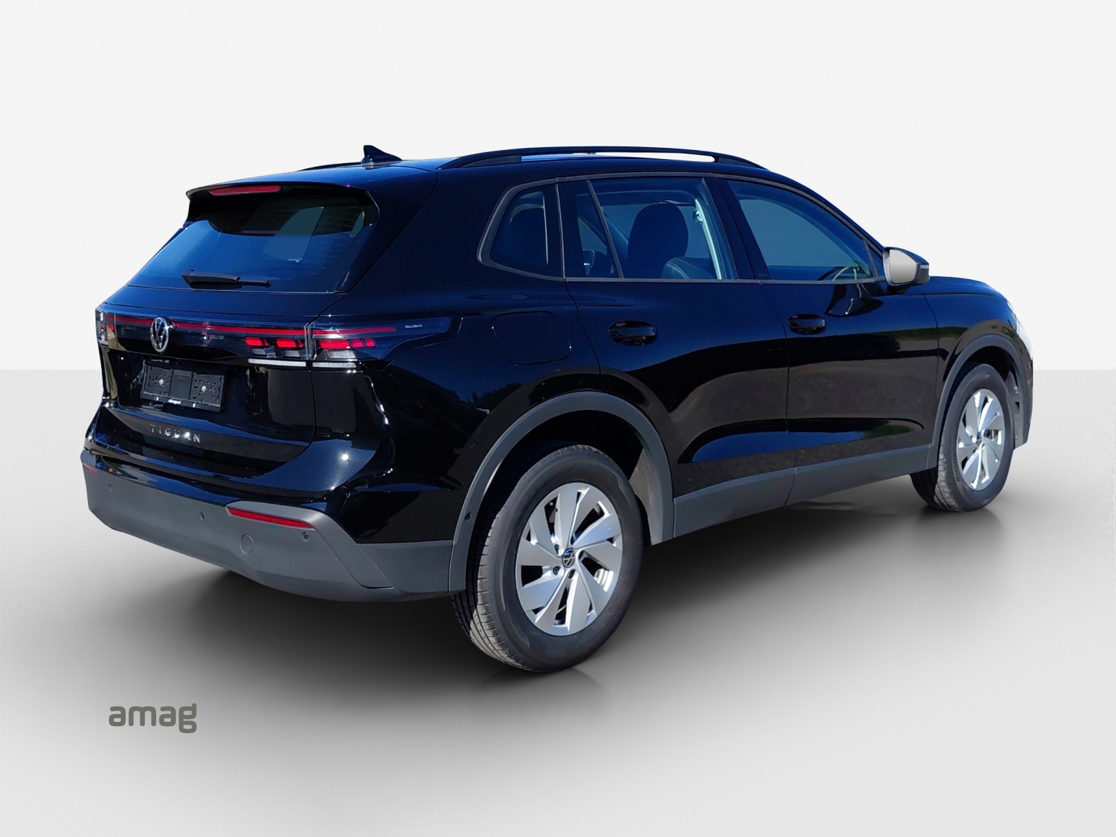 VW Tiguan 2.0 TSI DSG Life 4Motion-image-4
