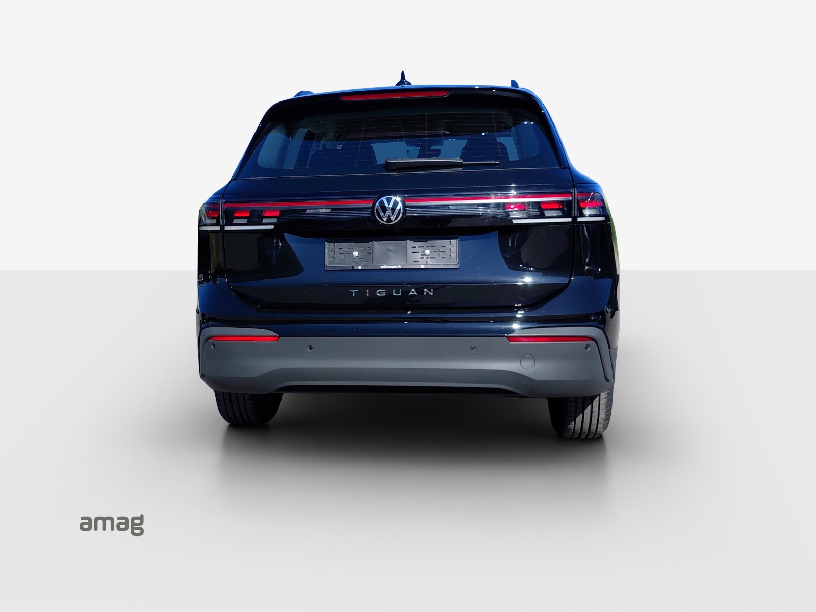 VW Tiguan 2.0 TSI DSG Life 4Motion-showroom-element-3