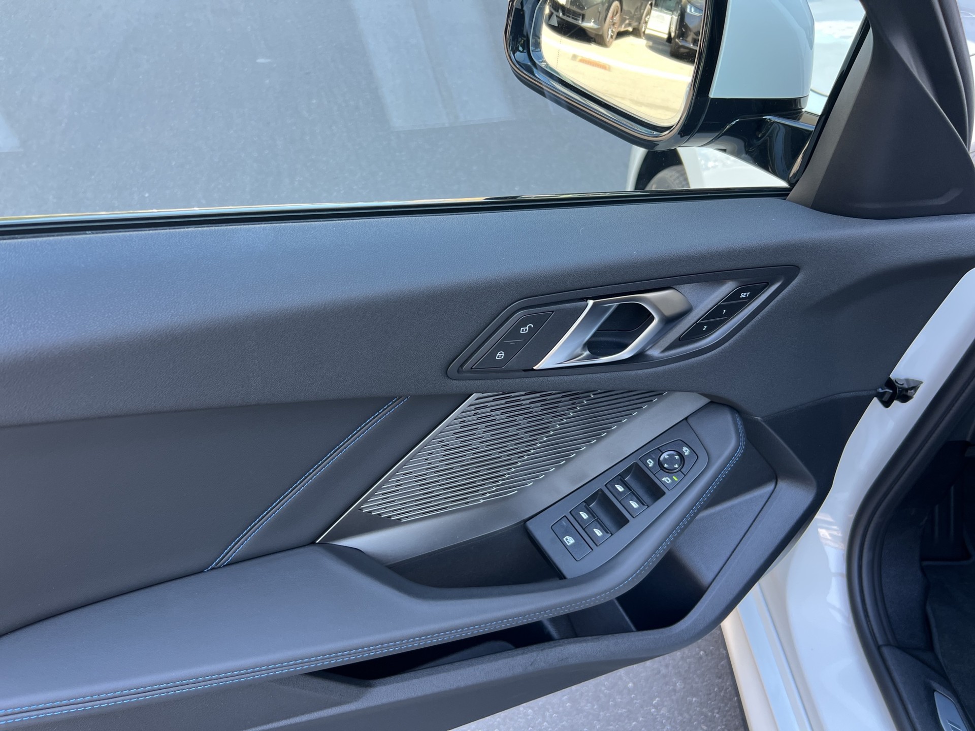 BMW 123 xDrive M Sport Steptronic-image-11