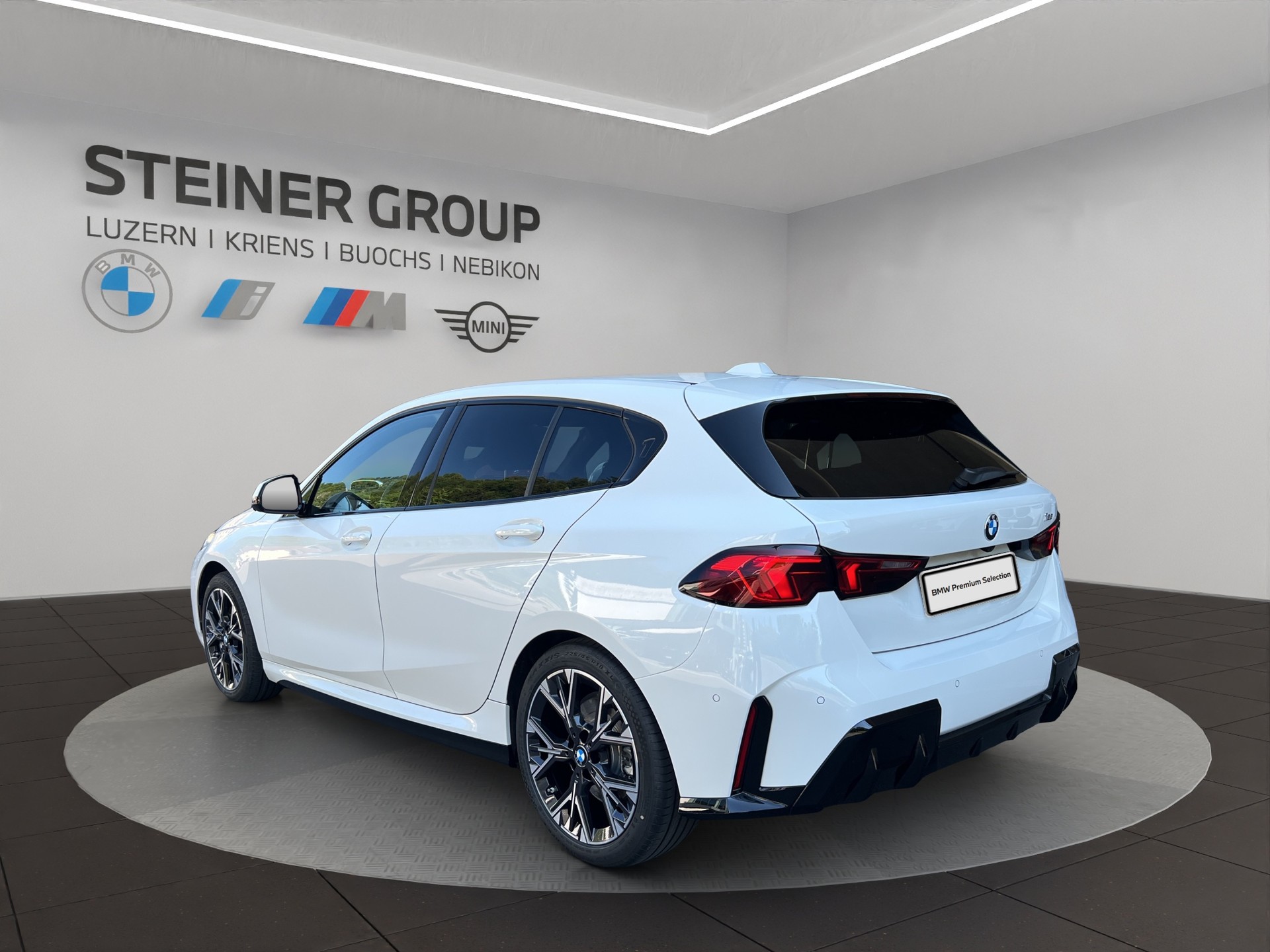BMW 123 xDrive M Sport Steptronic-image-6