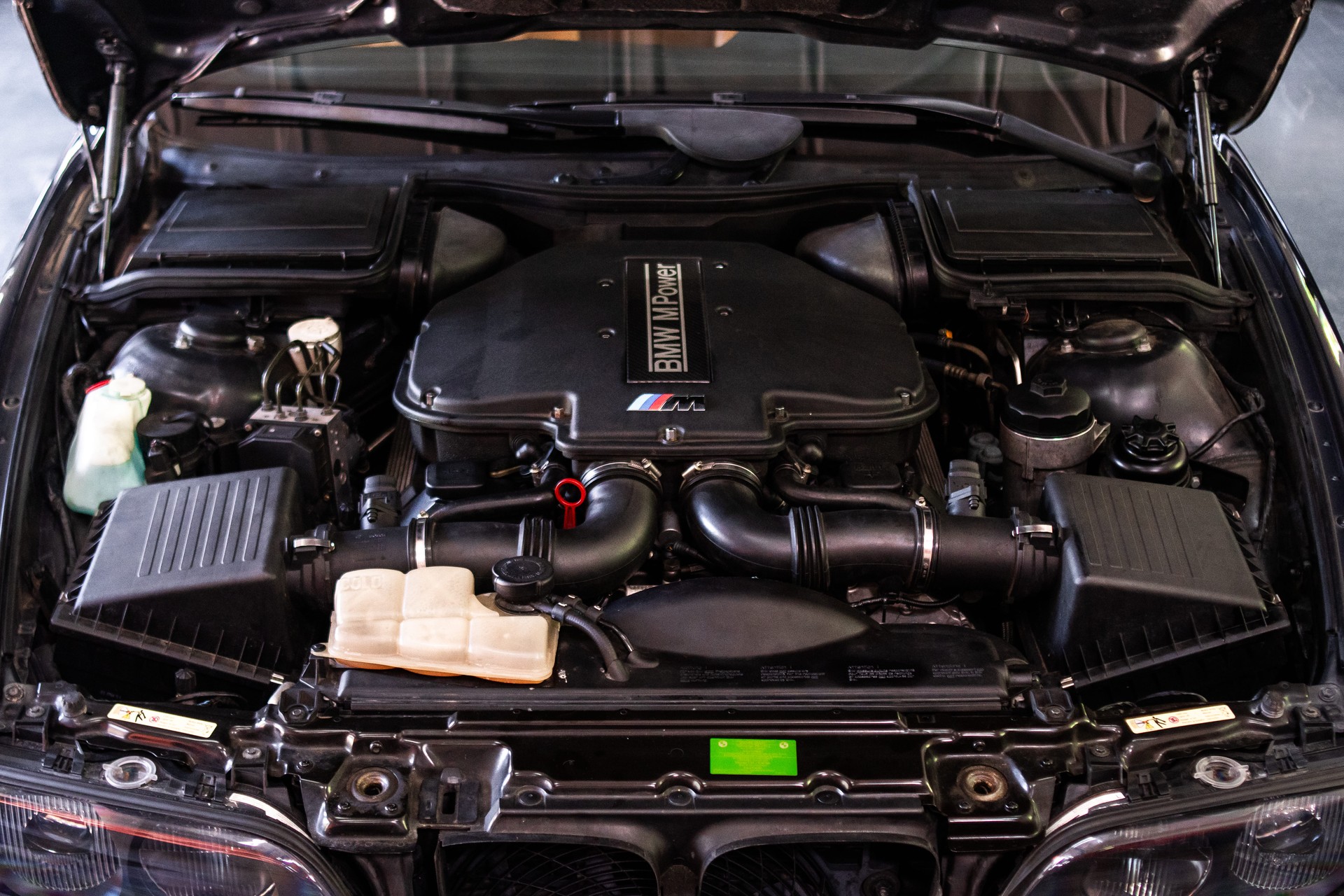 BMW M5-image-10