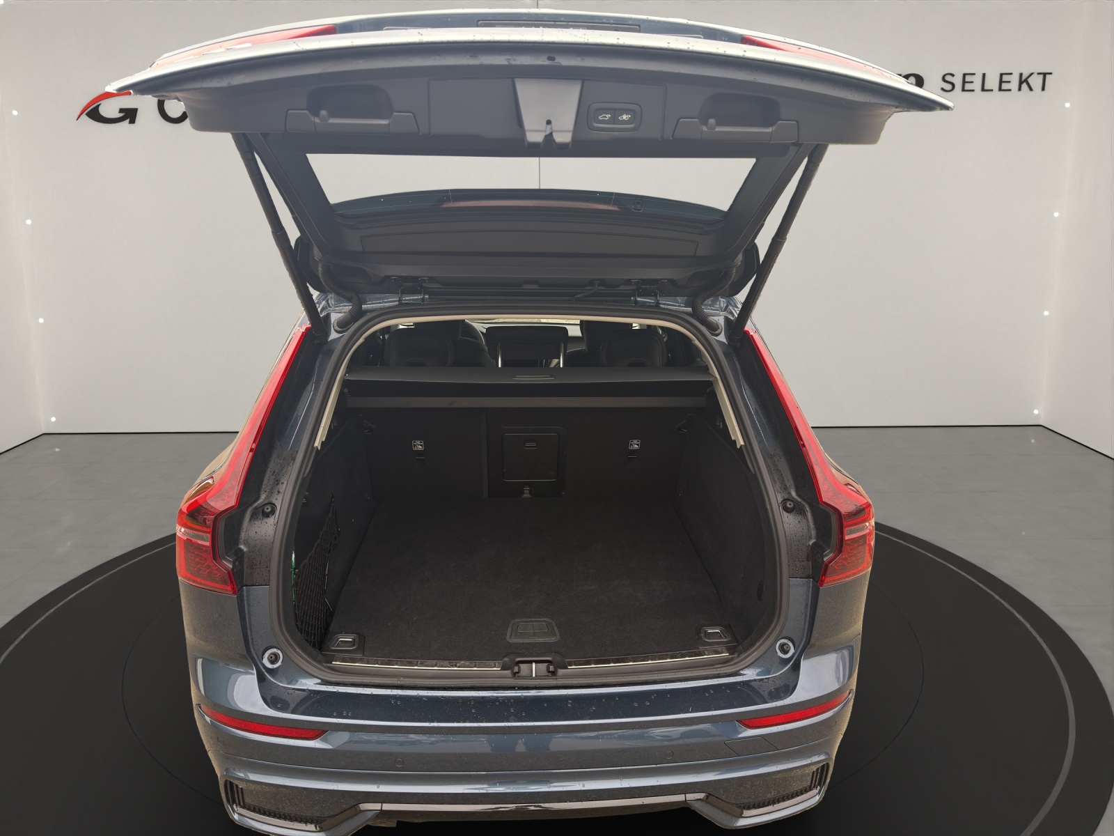 VOLVO XC60 2.0 T6 TE Plus Dark eAWD-image-6