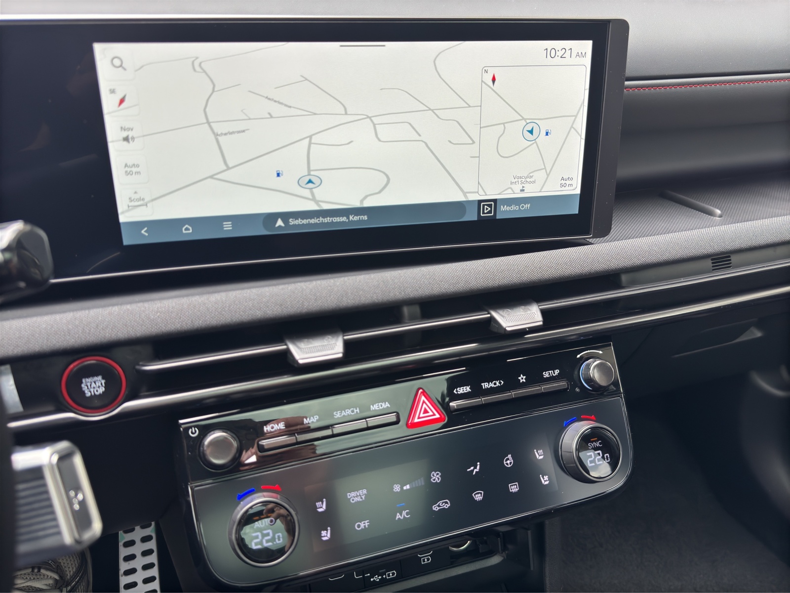 HYUNDAI Tucson 1.6 T-GDi HEV N-Line LUX.pack 4WD MY27-image-13
