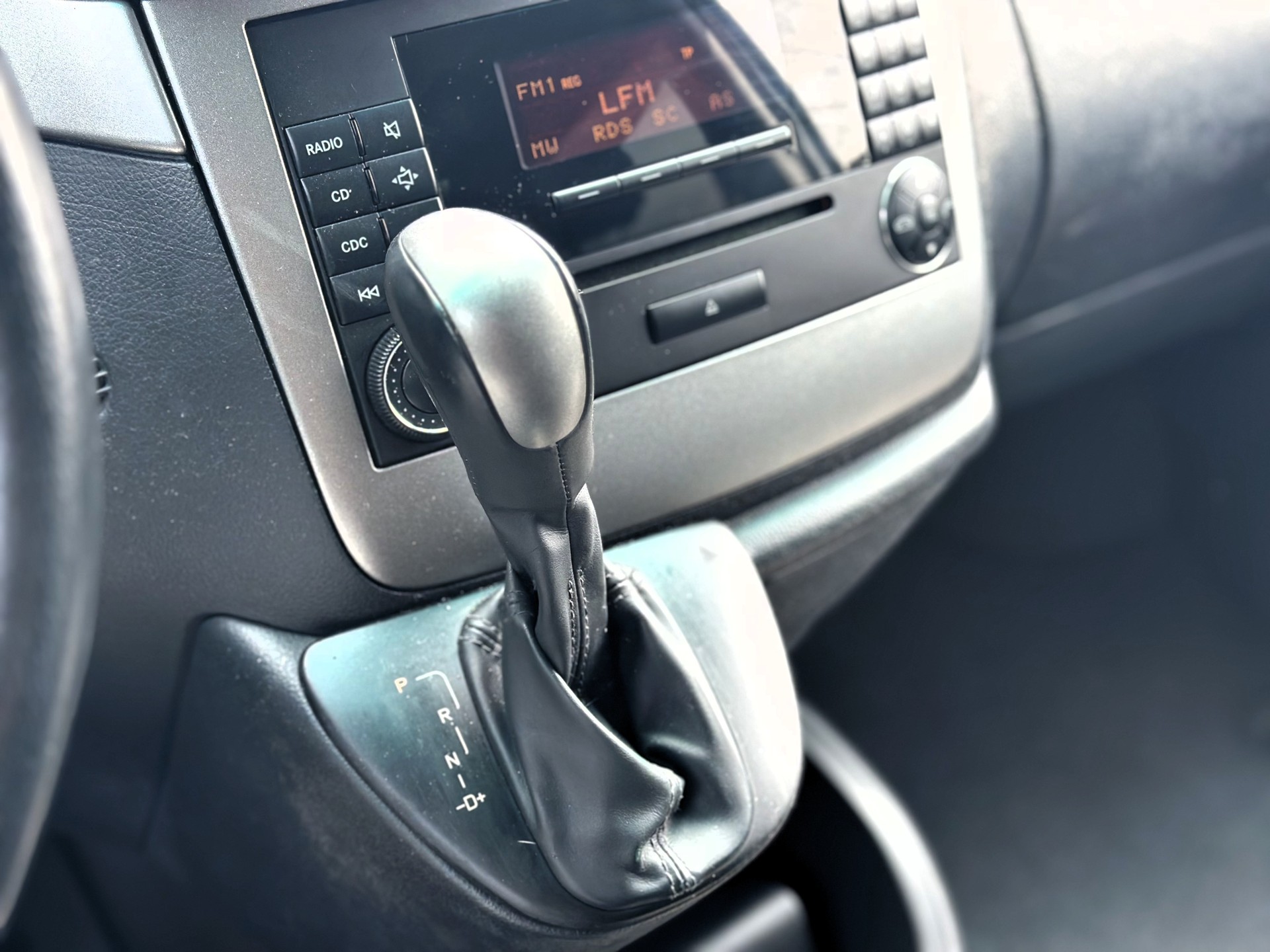MERCEDES-BENZ Viano 3.0 CDI Ambiente Automat-image-13