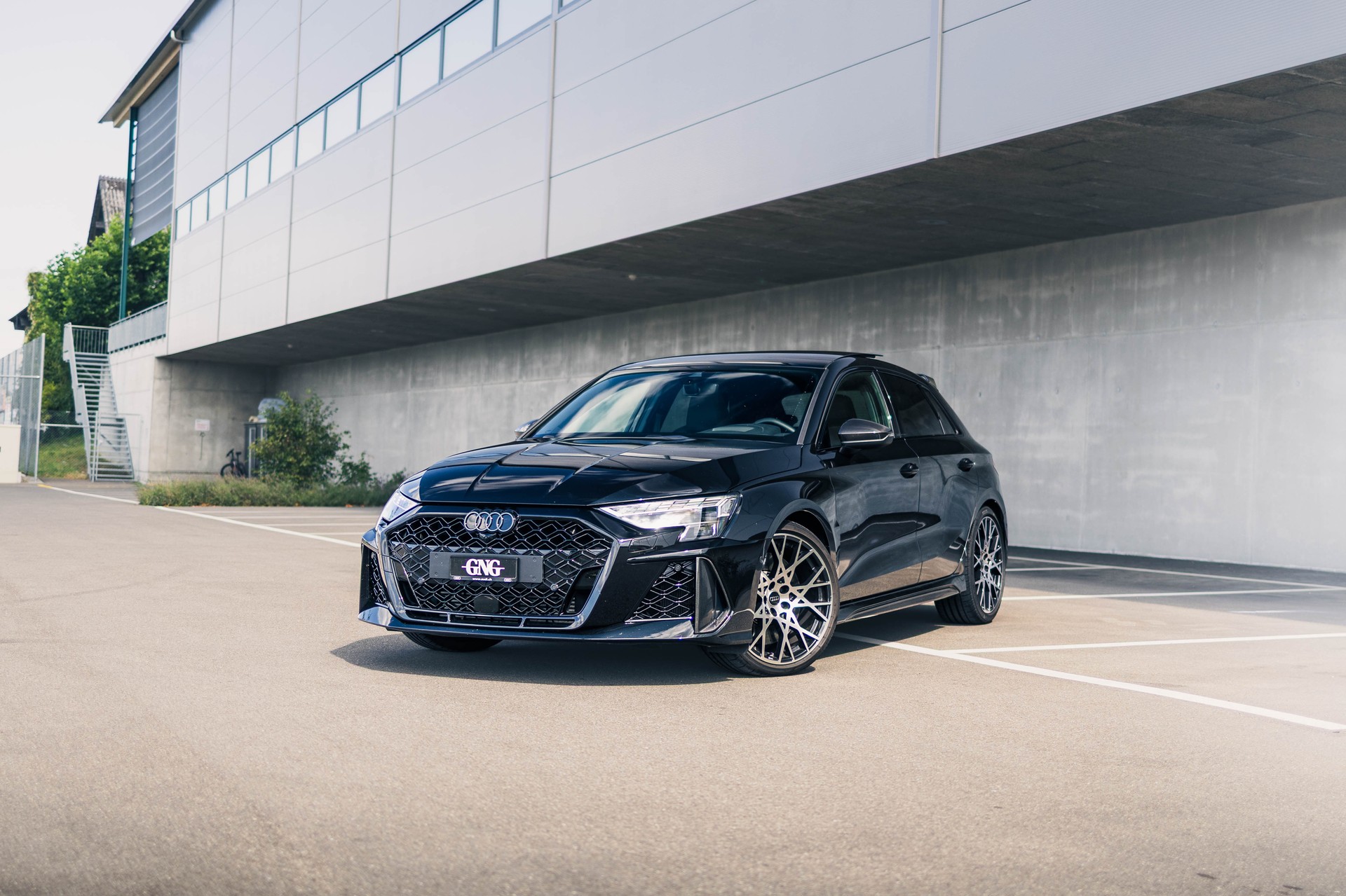 AUDI RS3 Sportback 2.5 TSI quattro S-tronic-showroom-element-1