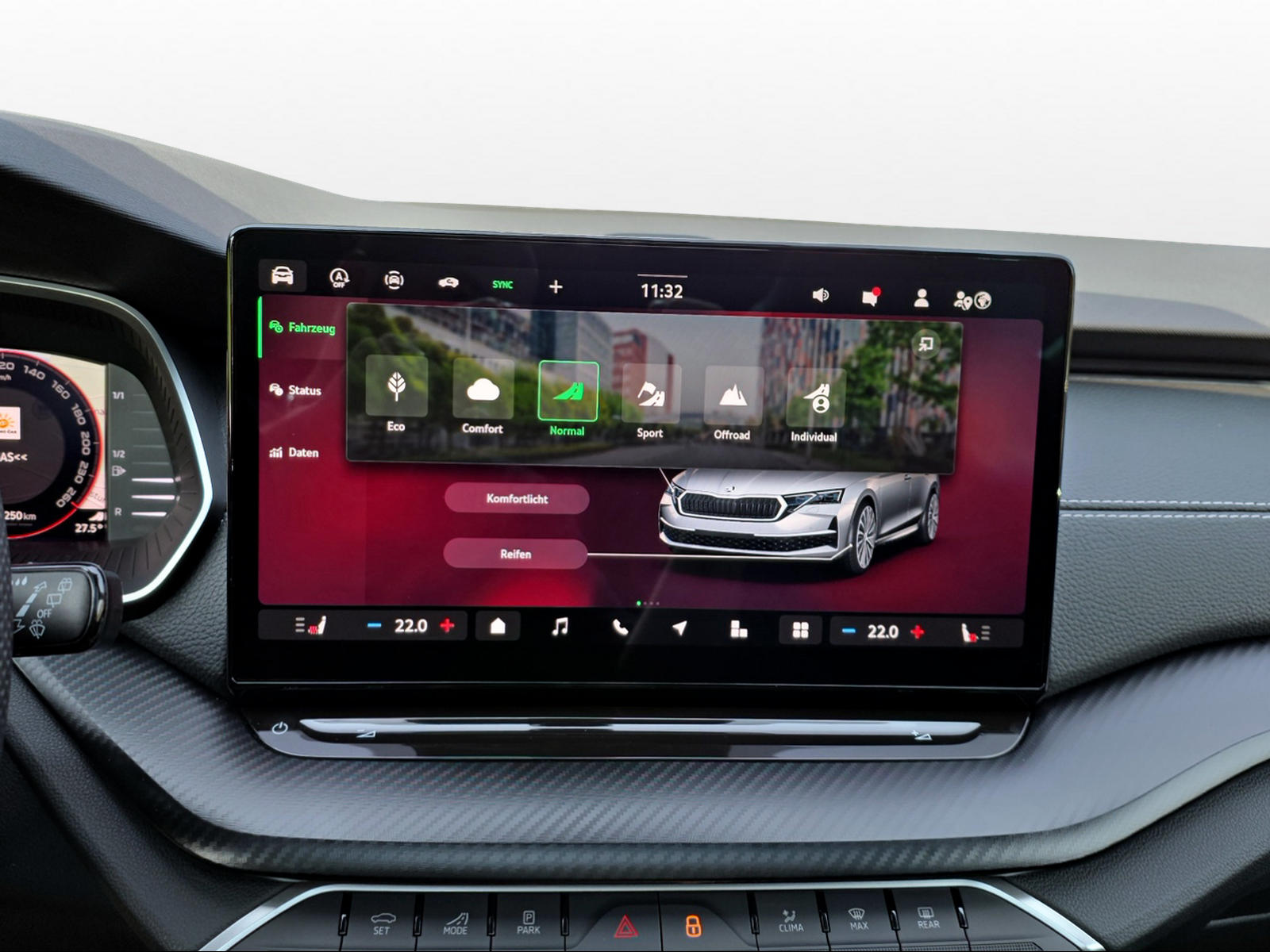 SKODA Octavia Combi 2.0 TSI DSG Dynamic 4x4-image-8