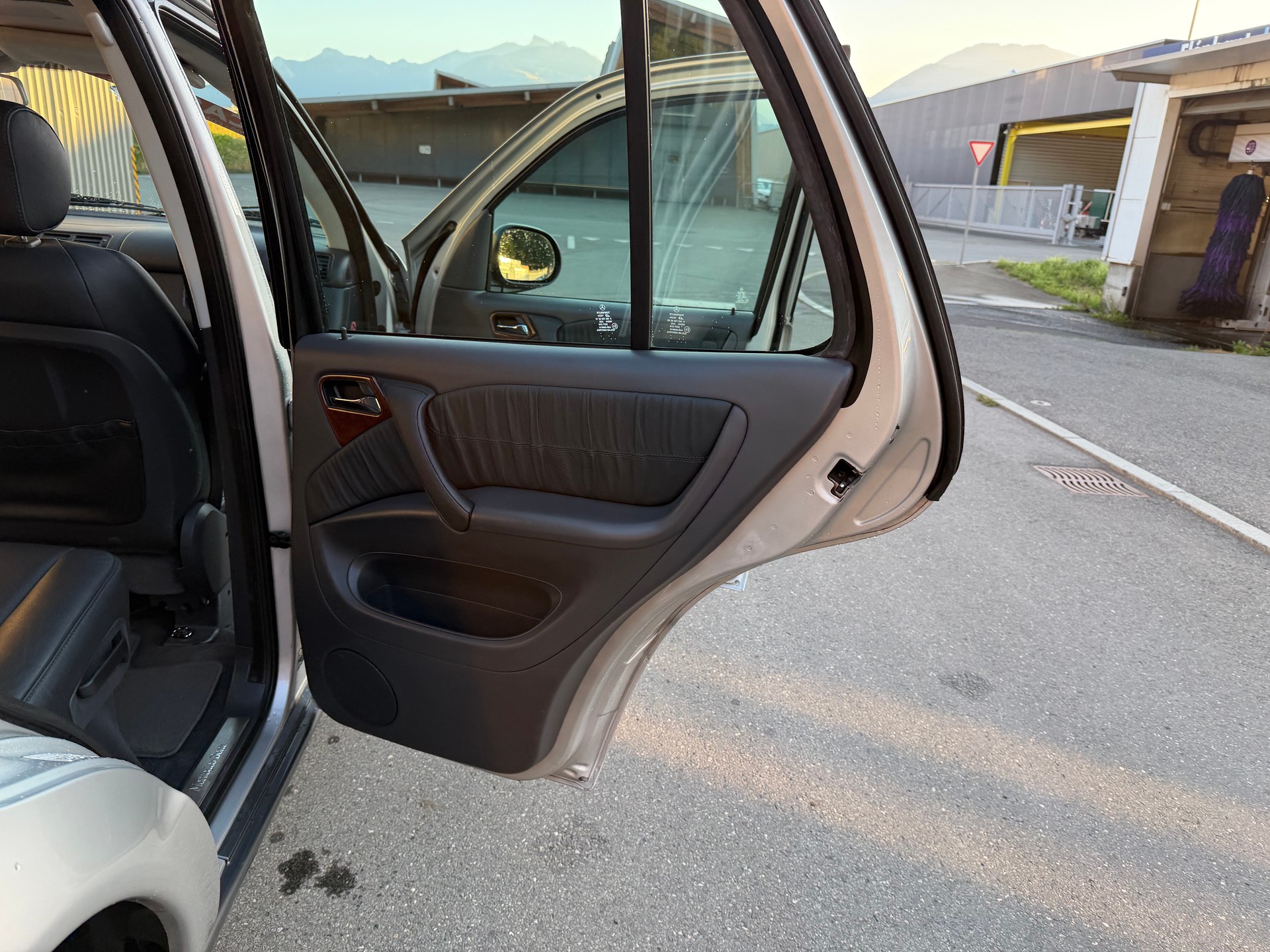 MERCEDES-BENZ ML 320 Automatic CROCHET 2650 KG. ( NEUF)-image-35