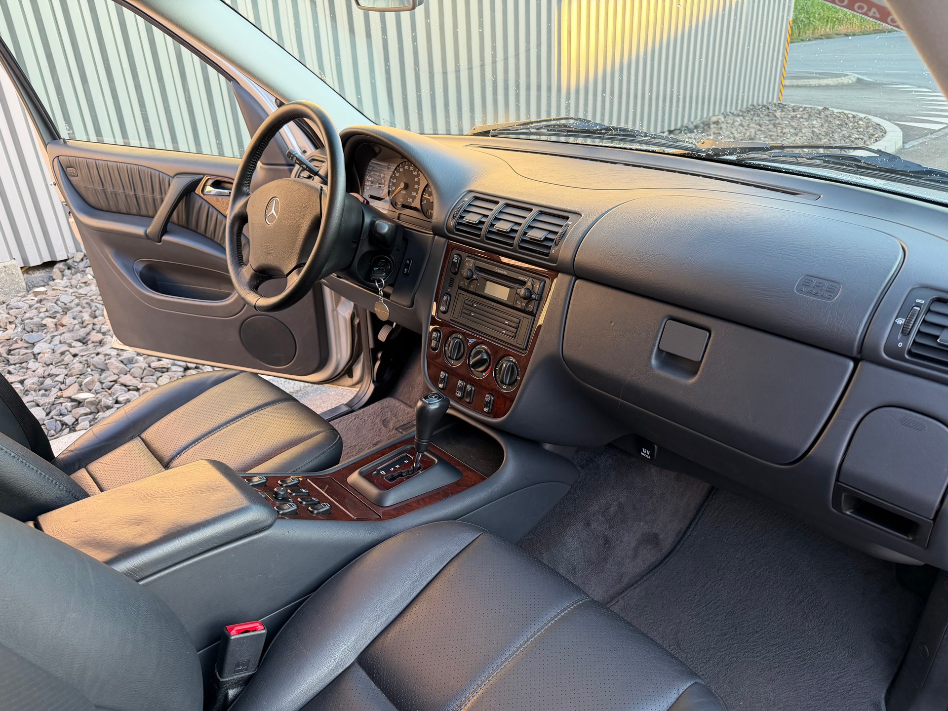 MERCEDES-BENZ ML 320 Automatic CROCHET 2650 KG. ( NEUF)-image-20