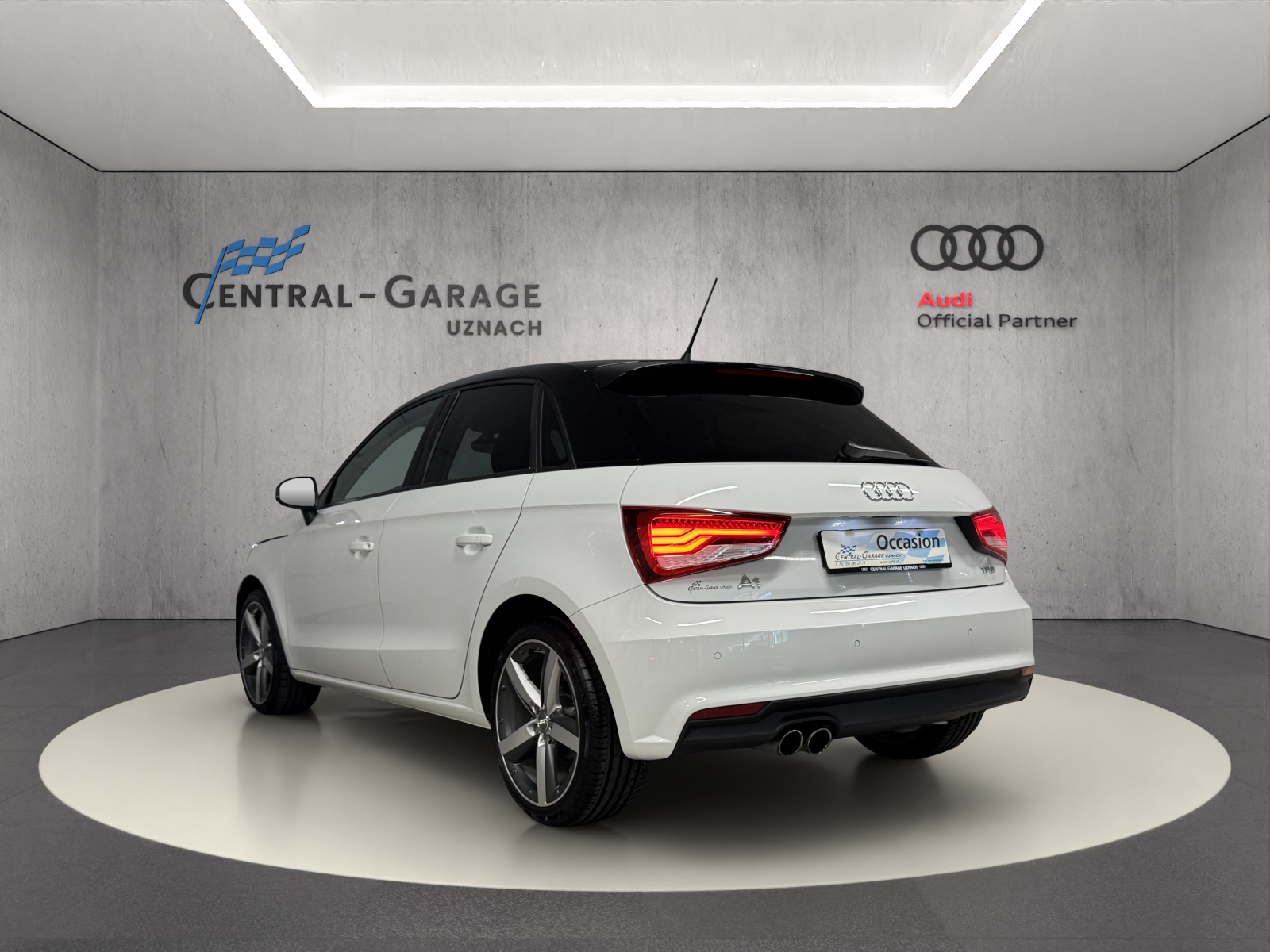 AUDI A1 Sportback 1.4 TFSI Sport-showroom-element-2
