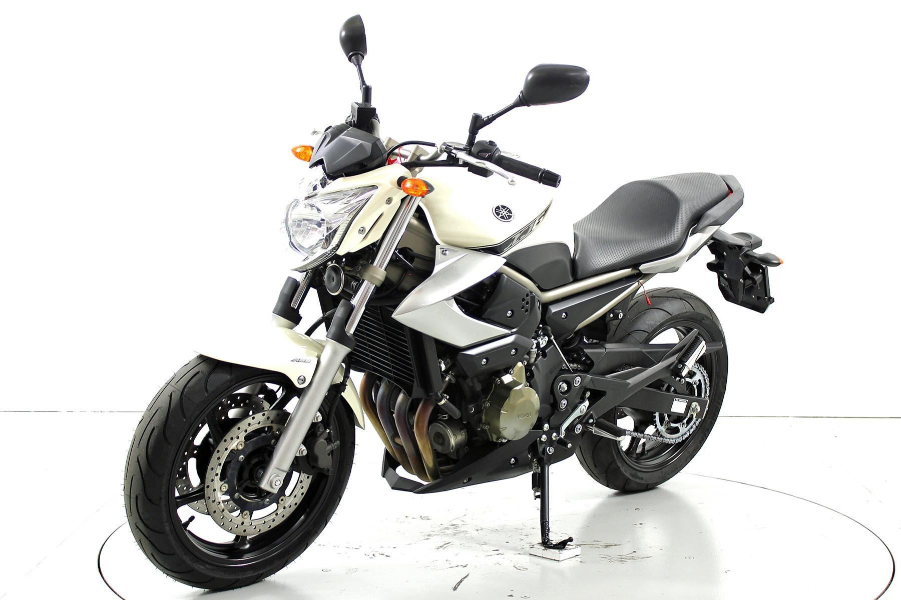 YAMAHA XJ6N ABS-image-2