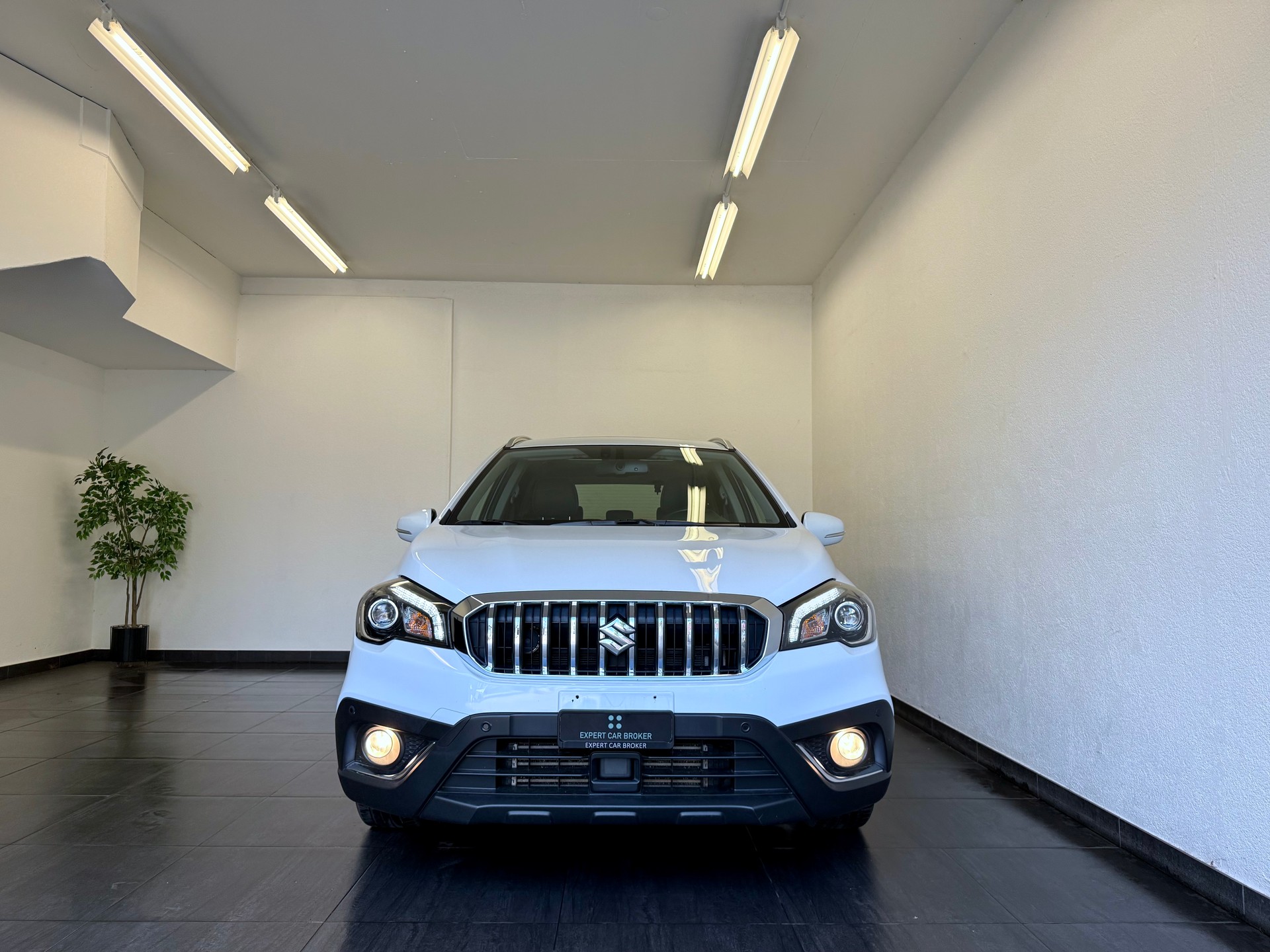 SUZUKI S-Cross-image-4