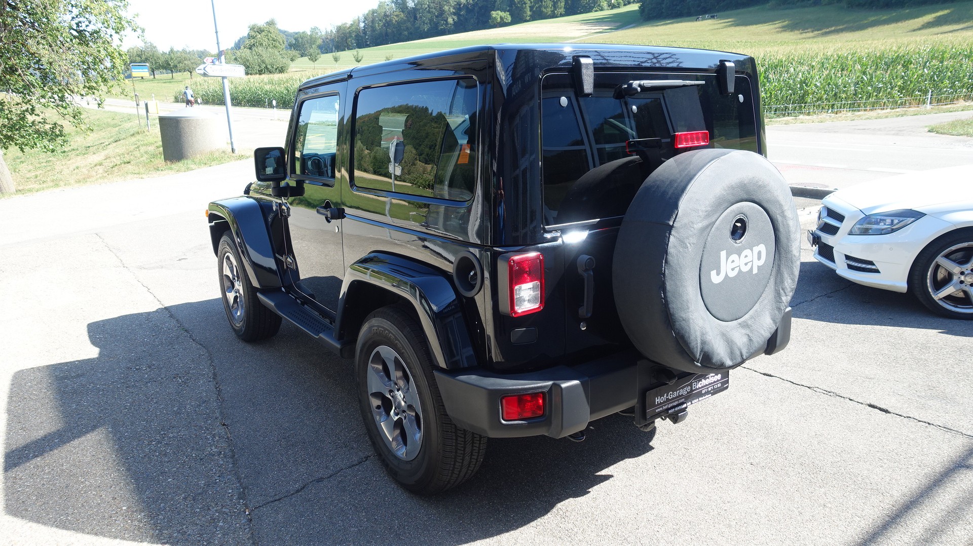 JEEP Wrangler 3.6 Sahara Automatic hardtop-image-4