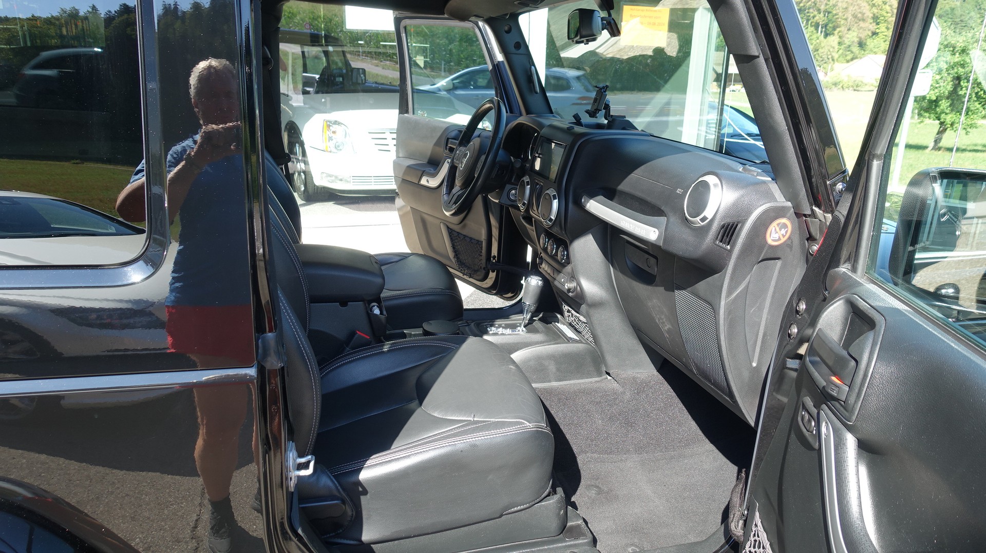 JEEP Wrangler 3.6 Sahara Automatic hardtop-image-11