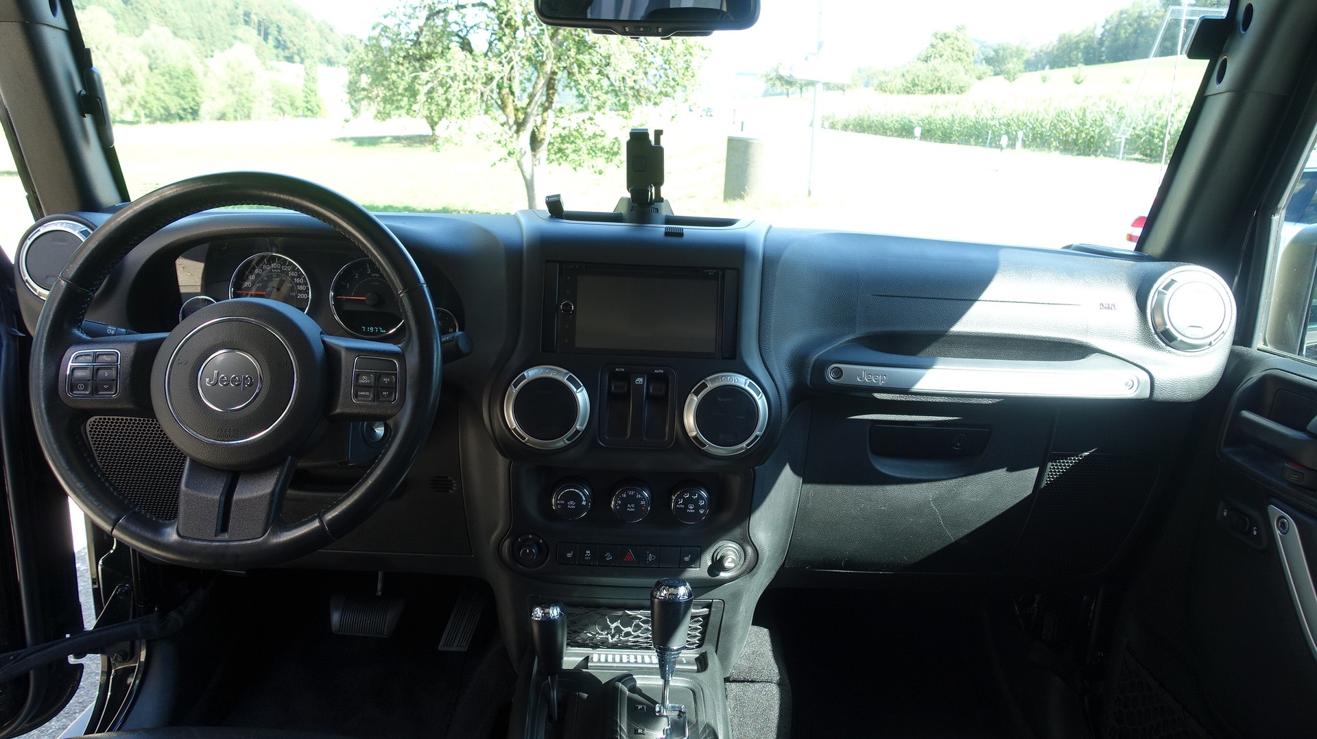 JEEP Wrangler 3.6 Sahara Automatic hardtop-image-10