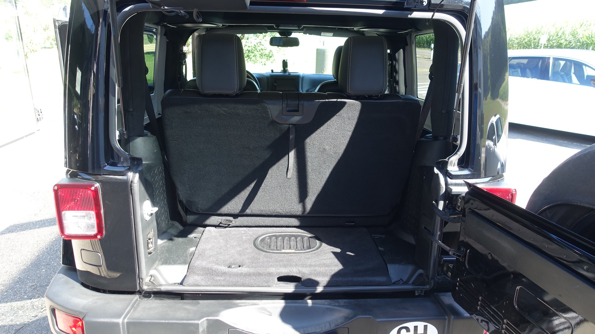 JEEP Wrangler 3.6 Sahara Automatic hardtop-image-13