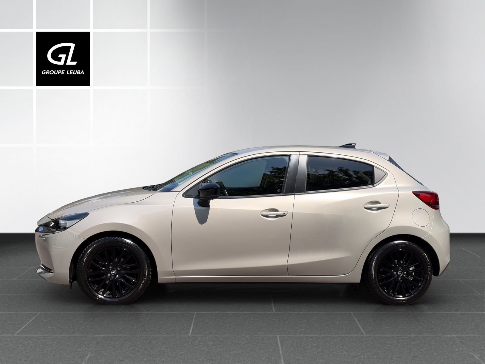 MAZDA 2 G 90 Homura-showroom-element-3