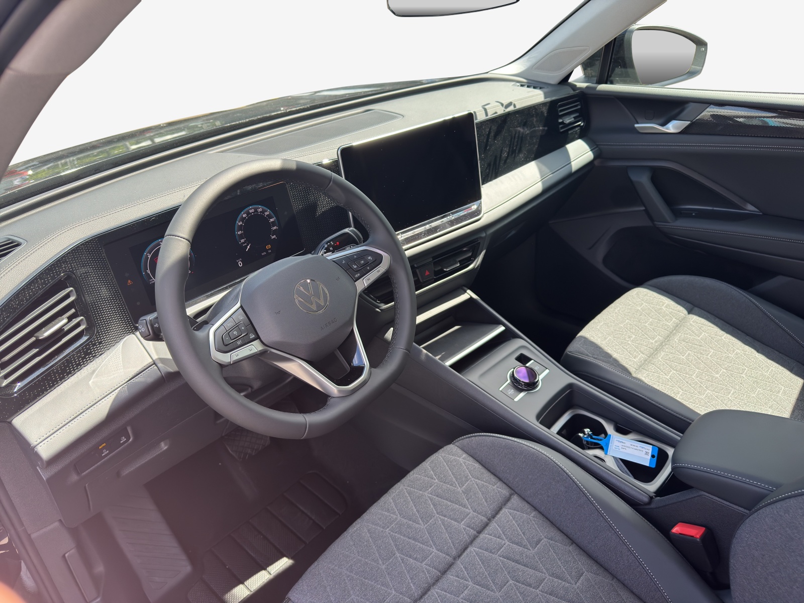 VW Tiguan 2.0 TDI SCR Life DSG-image-8