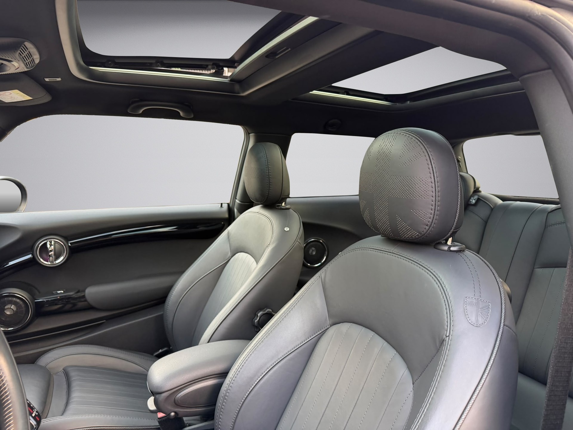 MINI Cooper S Steptronic DKG-image-9