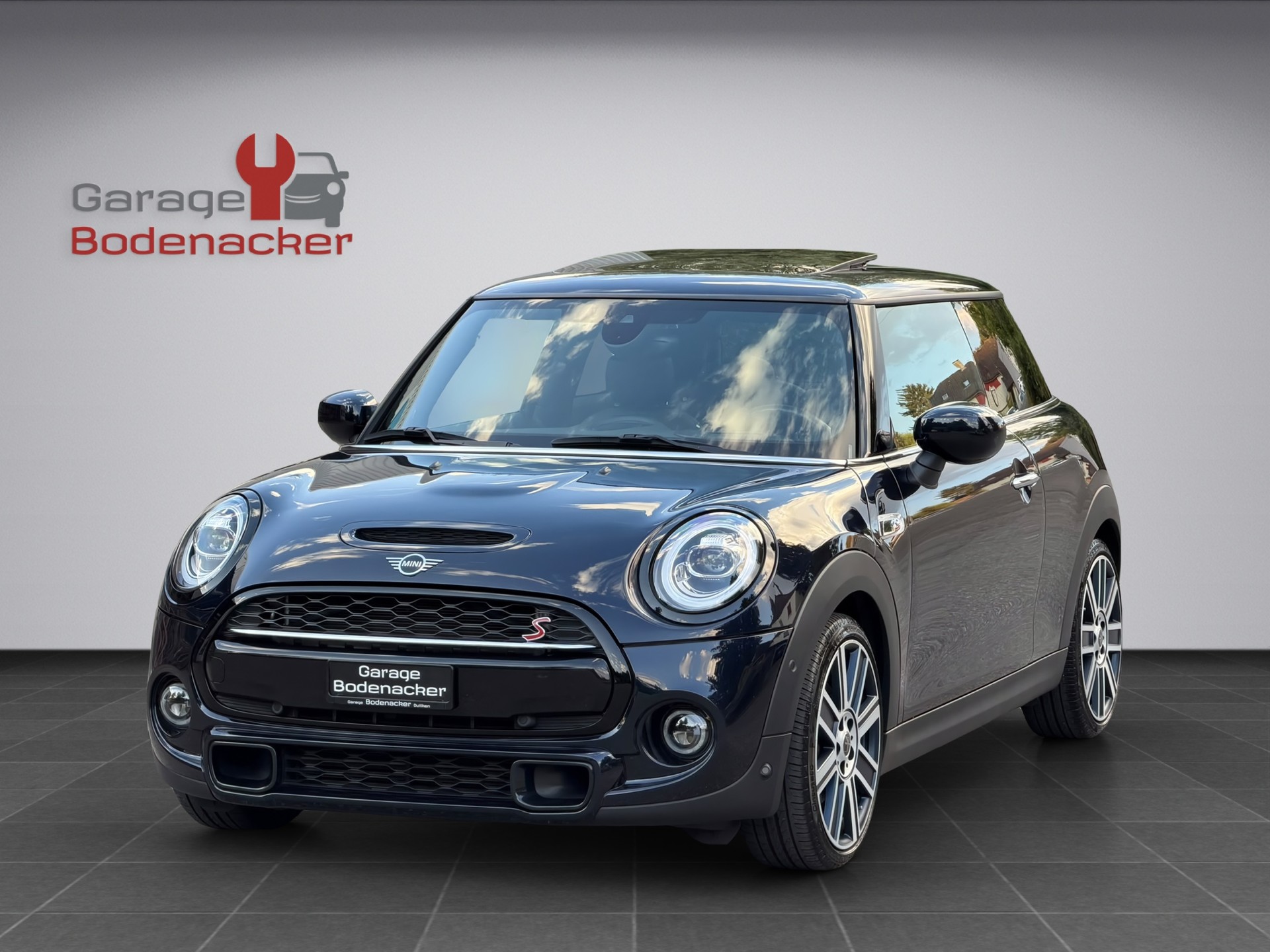 MINI Cooper S Steptronic DKG-showroom-element-1