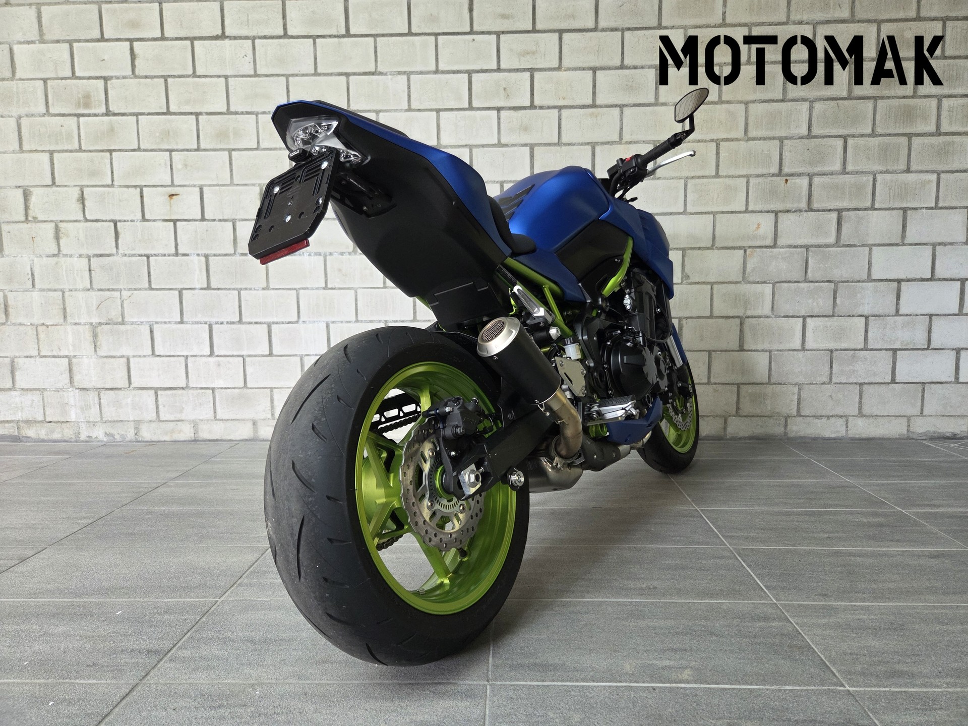 KAWASAKI Z 900-image-2