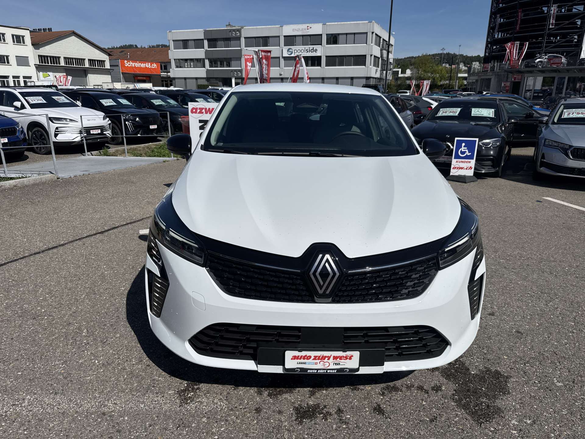 RENAULT Clio 1.5 DCi Evolution 100PS-image-13
