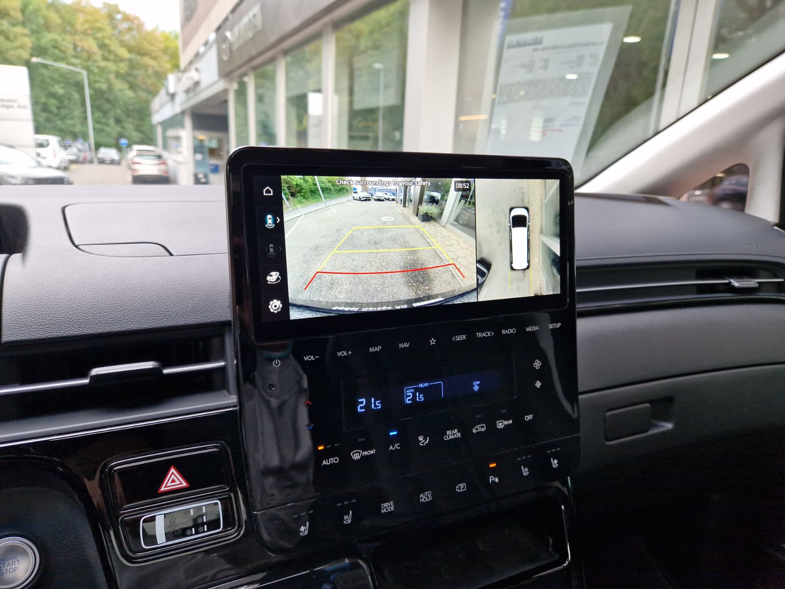 HYUNDAI Staria Premium 2.2 CRDI Vertex 4WD-image-14