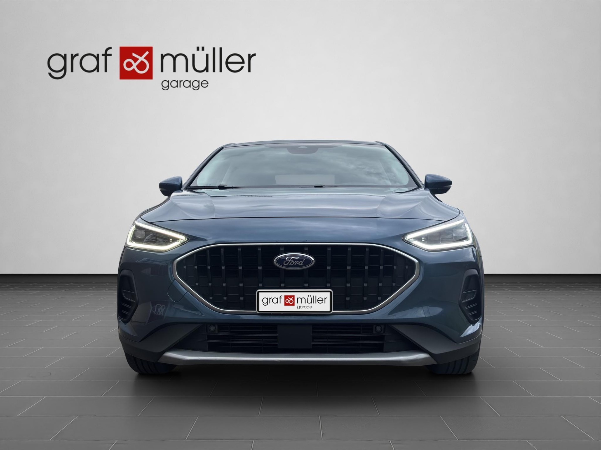 FORD Focus 1.0i EcoB Hybrid 155 Active X-showroom-element-2