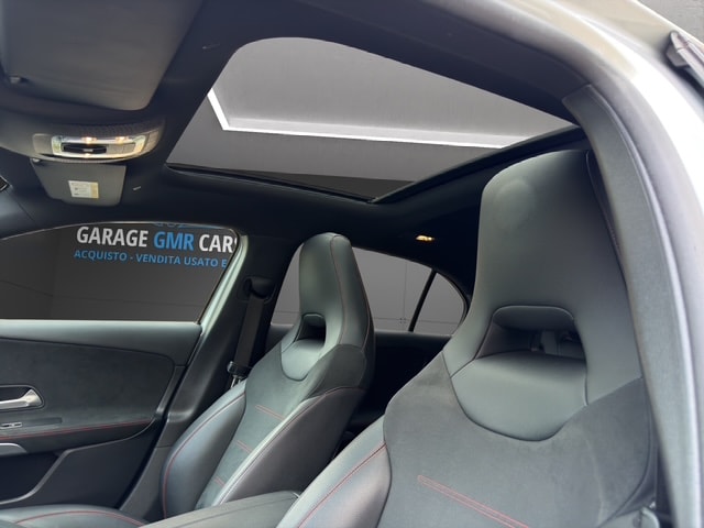 MERCEDES-BENZ A 180 d AMG Line-image-11