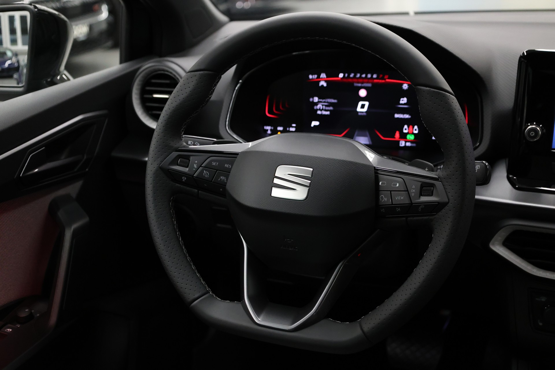 SEAT Ibiza 1.0 TSI 115 FR DSG-image-18