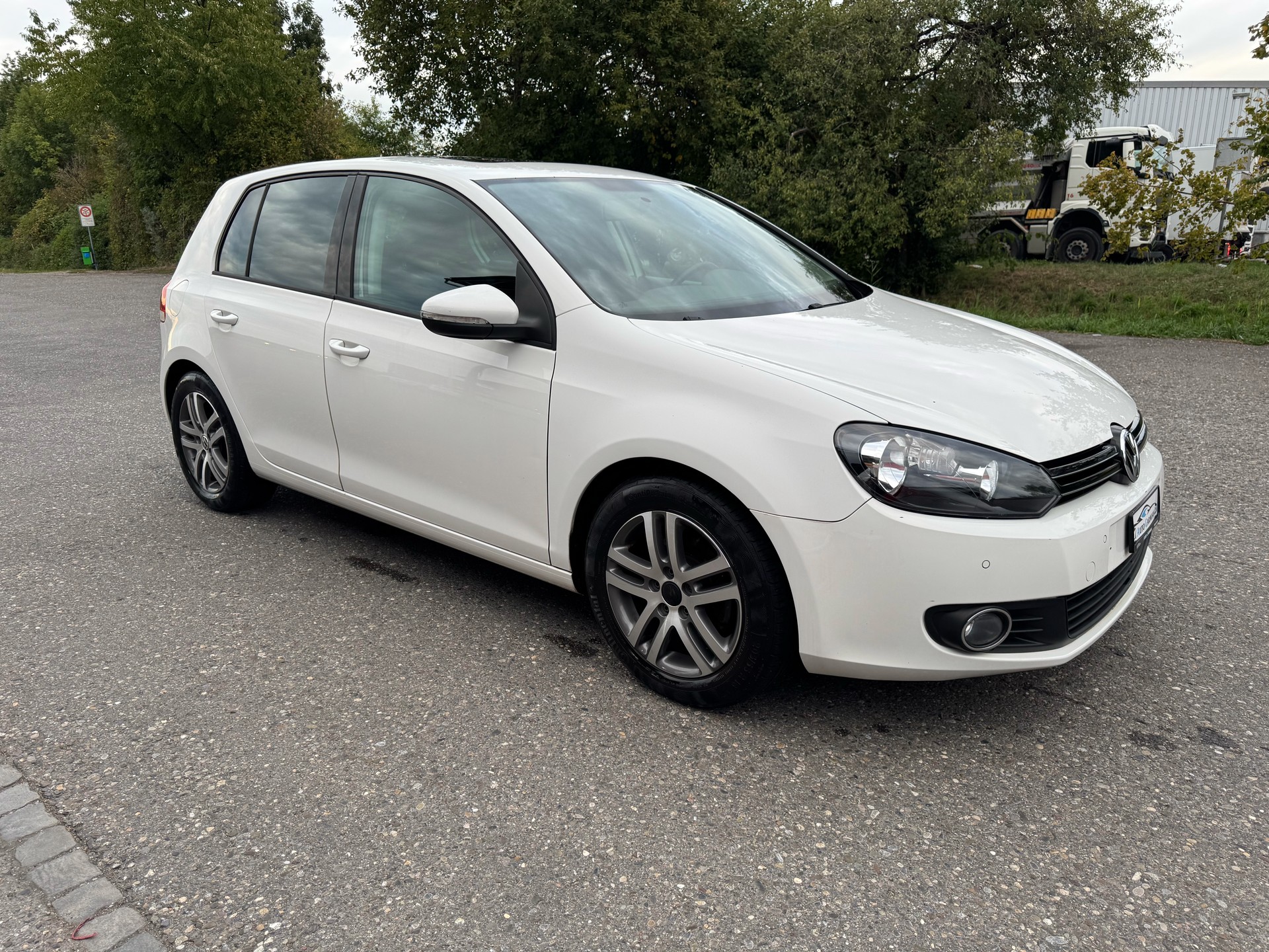 VW Golf 1.4 Trendline-showroom-element-1