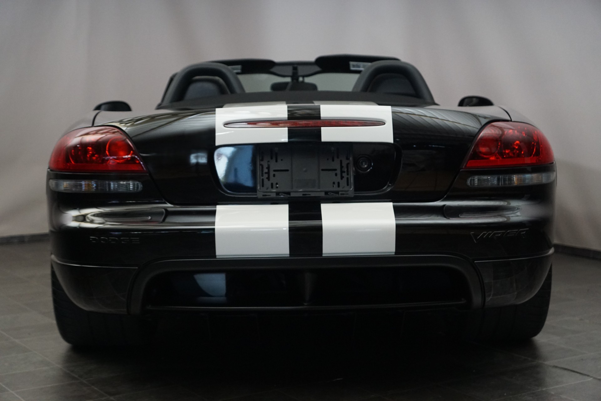 DODGE Viper SRT-10 8.4l-image-4