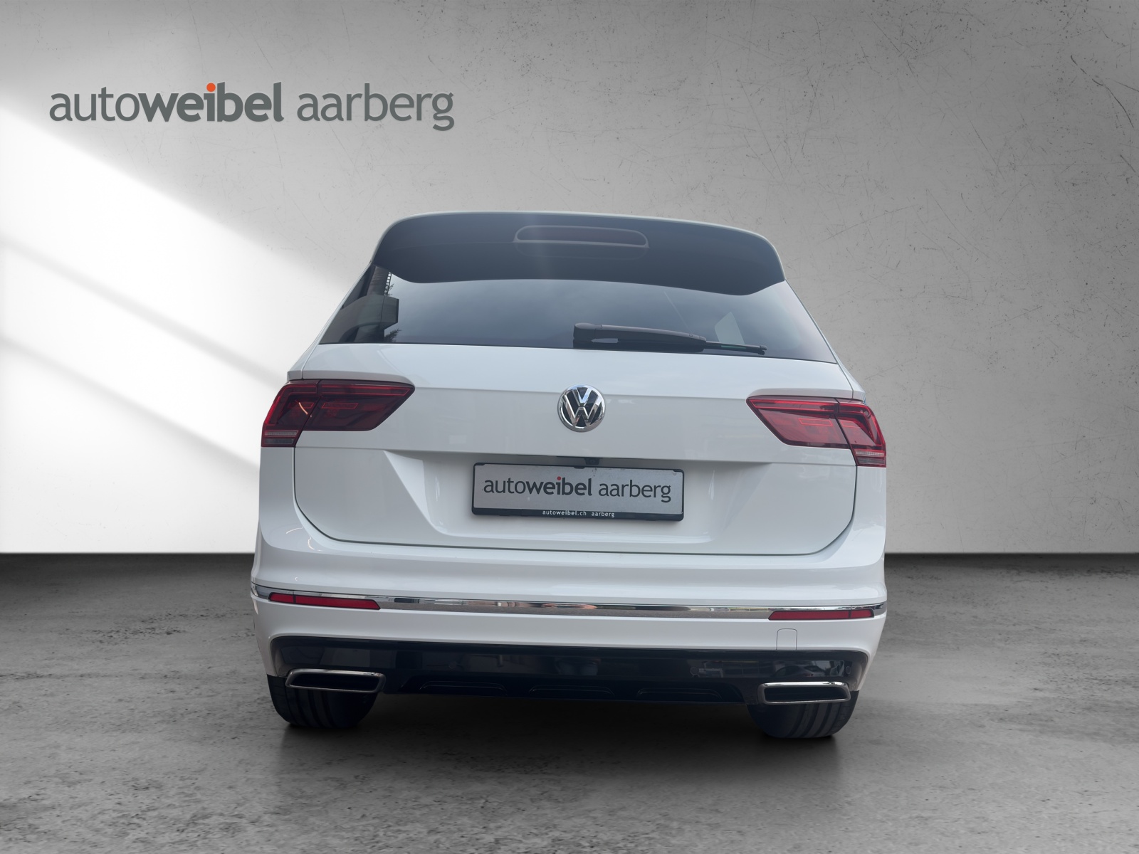 VW Tiguan 2.0 TDI SCR Highline 4Motion DSG-showroom-element-2