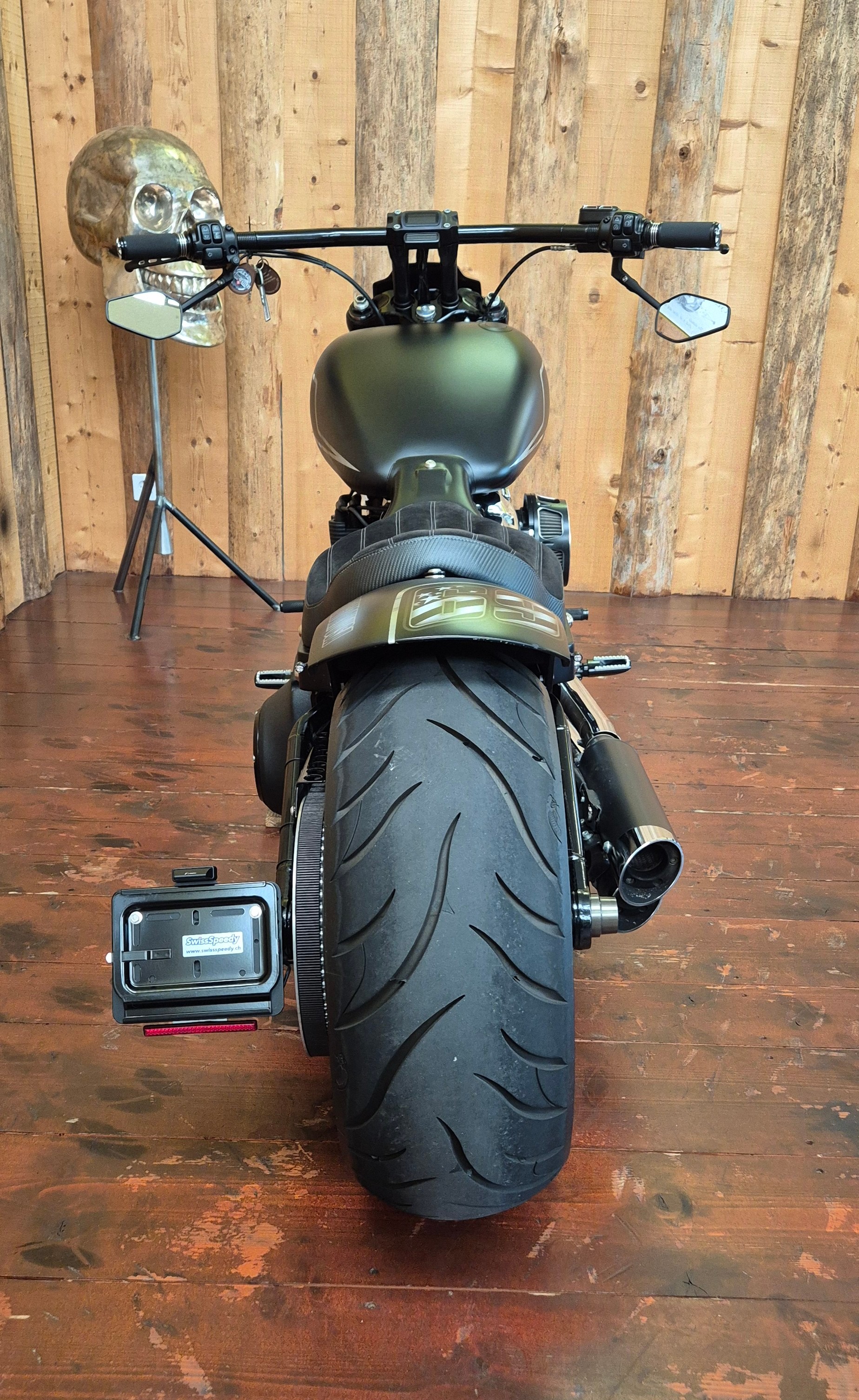 HARLEY-DAVIDSON FXBRS Breakout 114 ABS-image-1