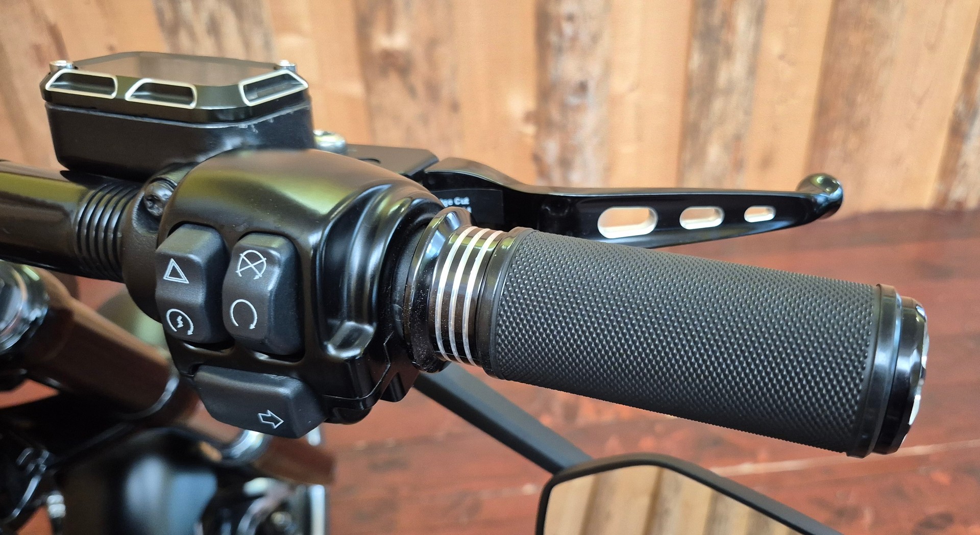 HARLEY-DAVIDSON FXBRS Breakout 114 ABS-image-8