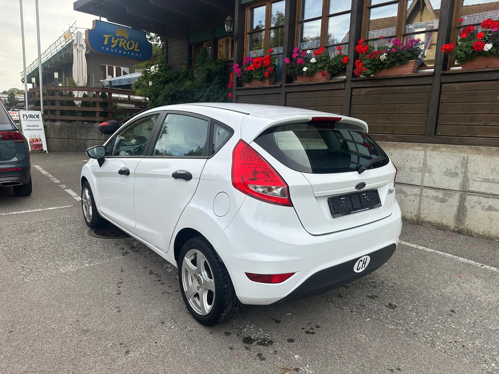 FORD Fiesta 1.25 16V Ambiente-showroom-element-2