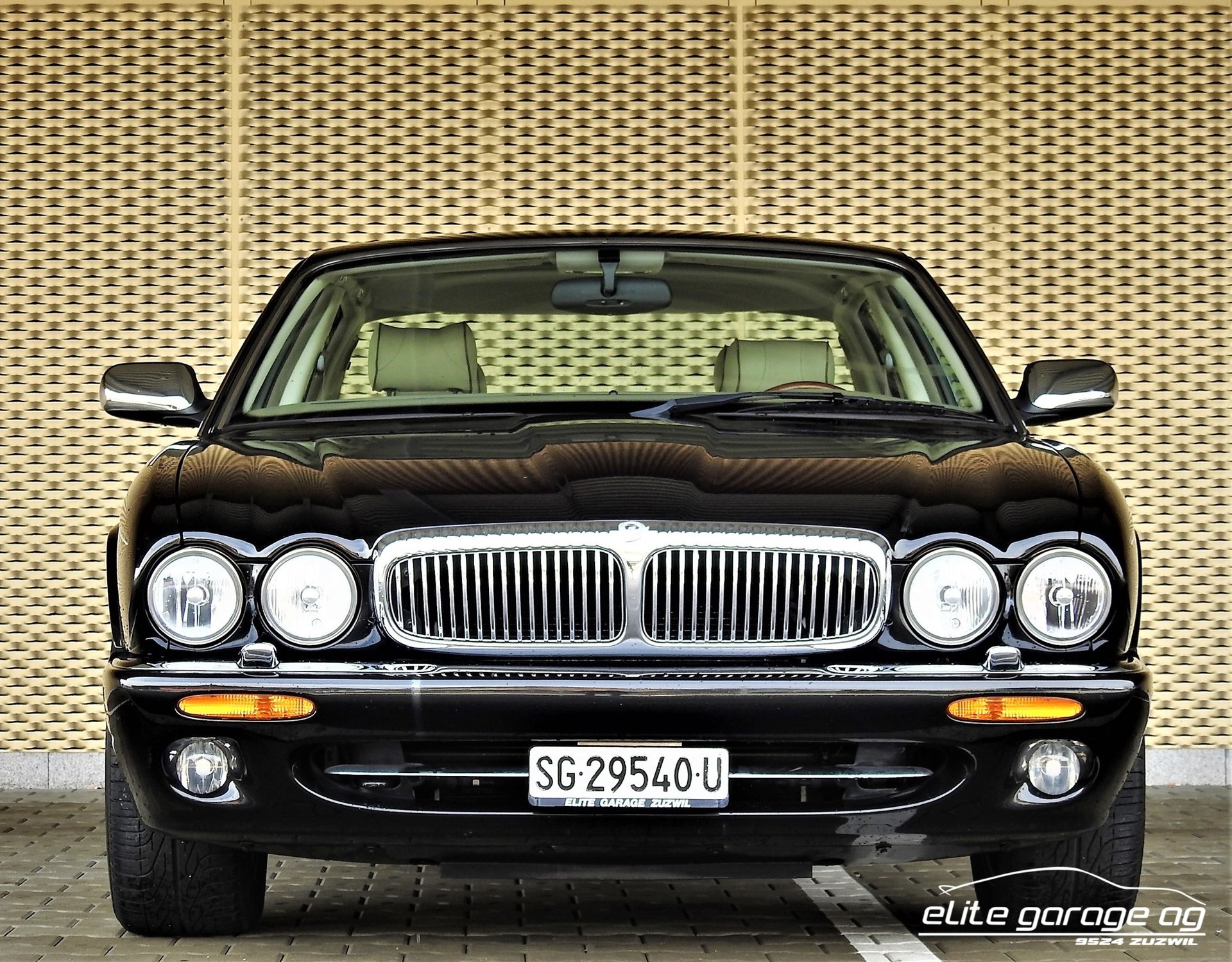 DAIMLER V8 4.0-image-1