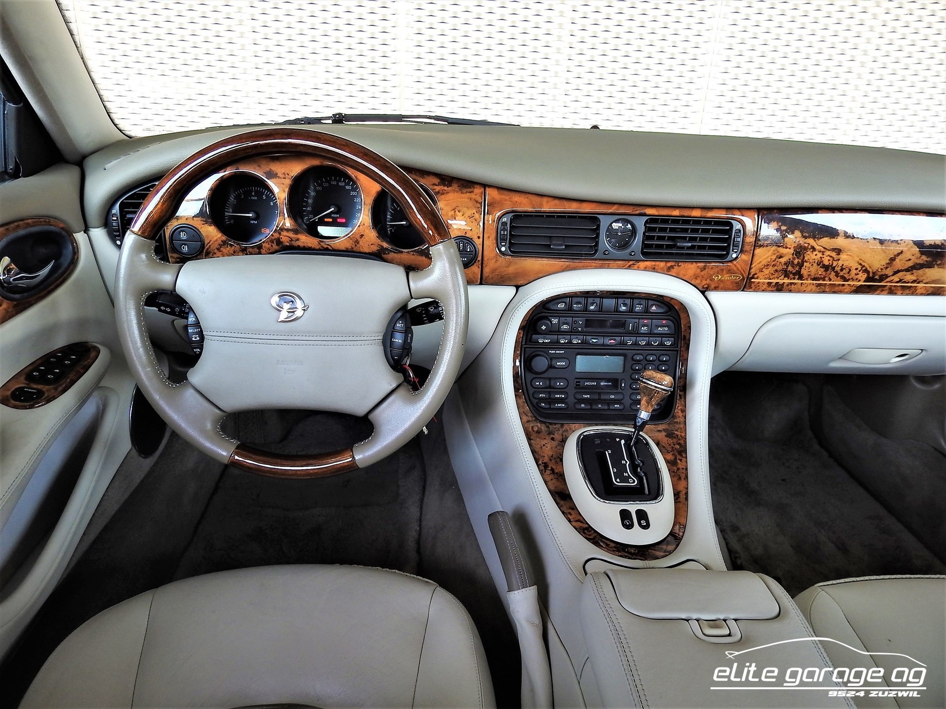 DAIMLER V8 4.0-image-5