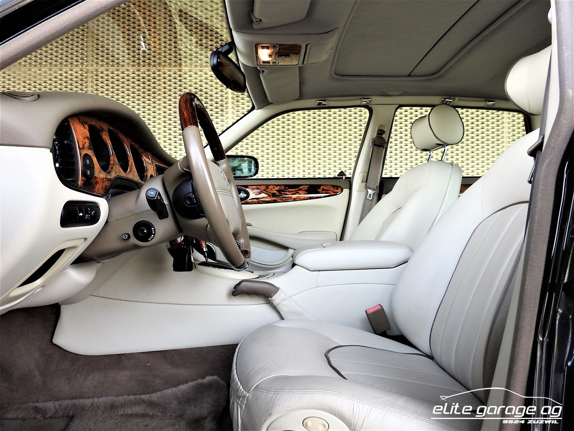 DAIMLER V8 4.0-image-8