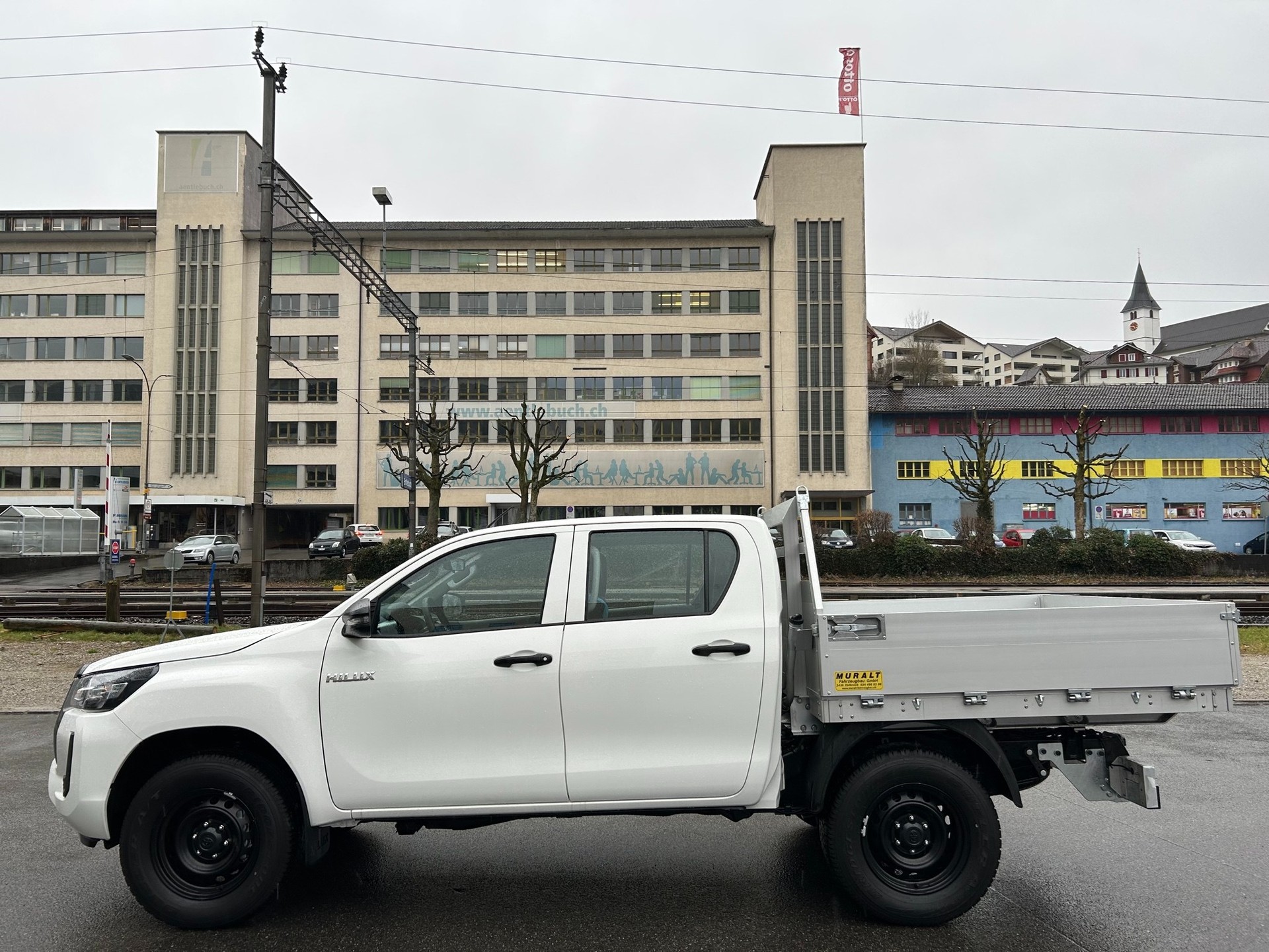 TOYOTA Hilux 2.4D-4D Comfort Double Cab 4x4-image-3