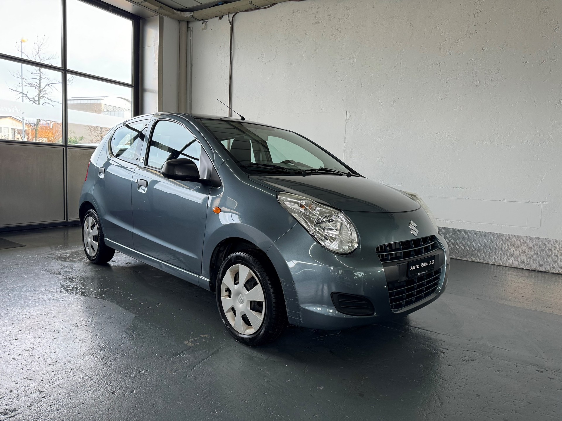 SUZUKI Alto 1.0 GL Barry-showroom-element-1