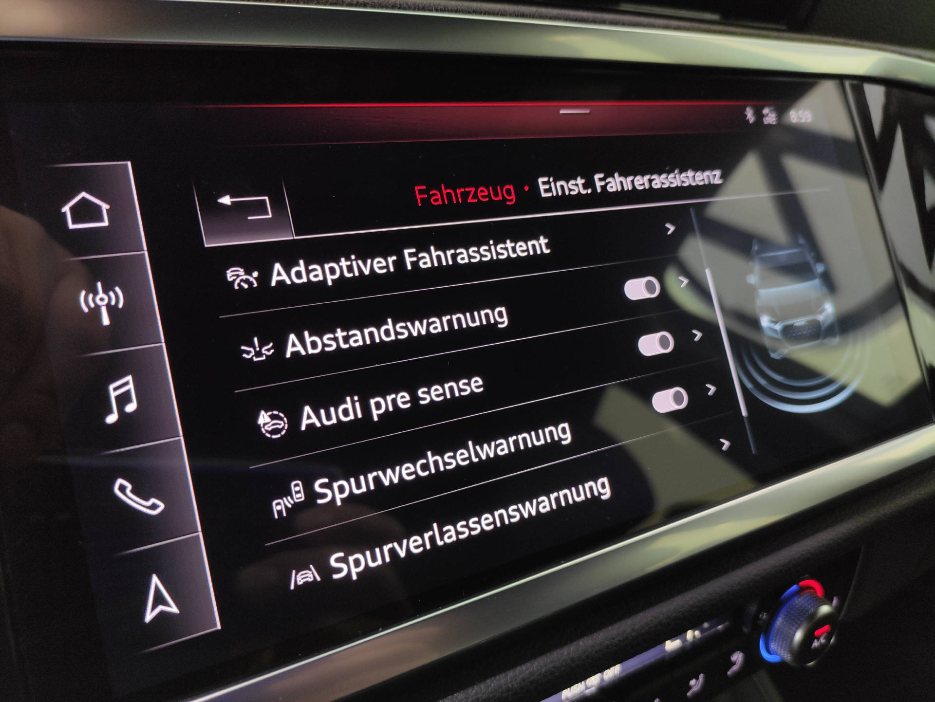 AUDI RS Q3 2.5 TFSI quattro S-Tronic-image-8