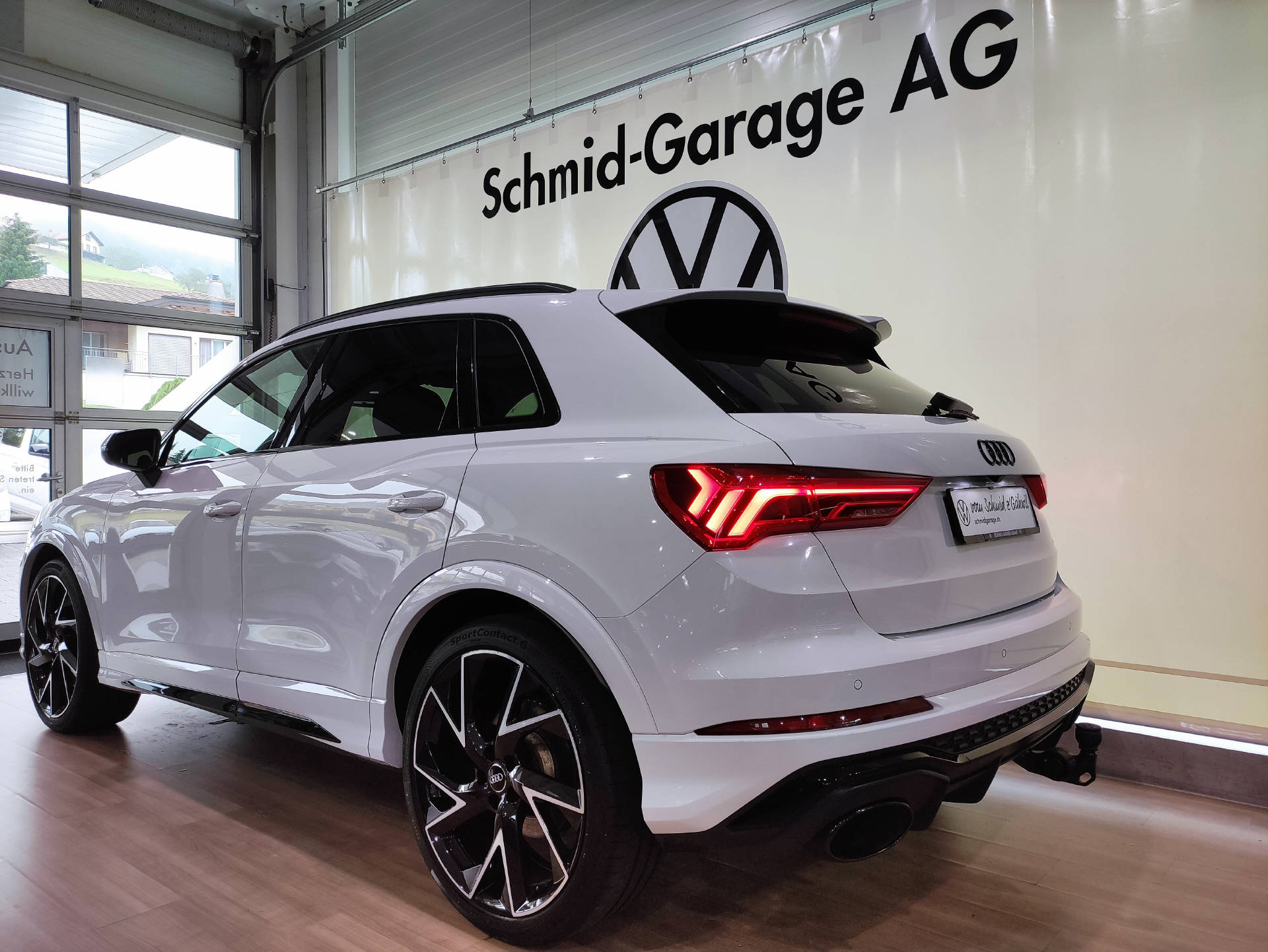 AUDI RS Q3 2.5 TFSI quattro S-Tronic-image-15
