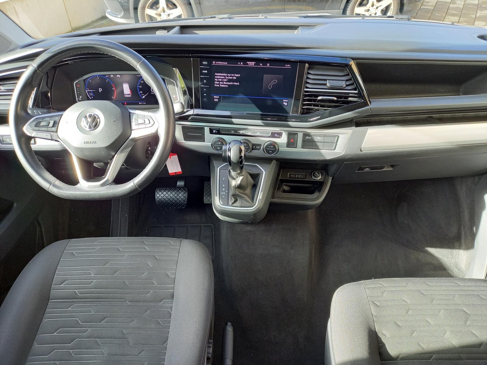 VW T6.1 Multivan 2.0 Bi-TDI Comfortline 4Motion DSG-image-4