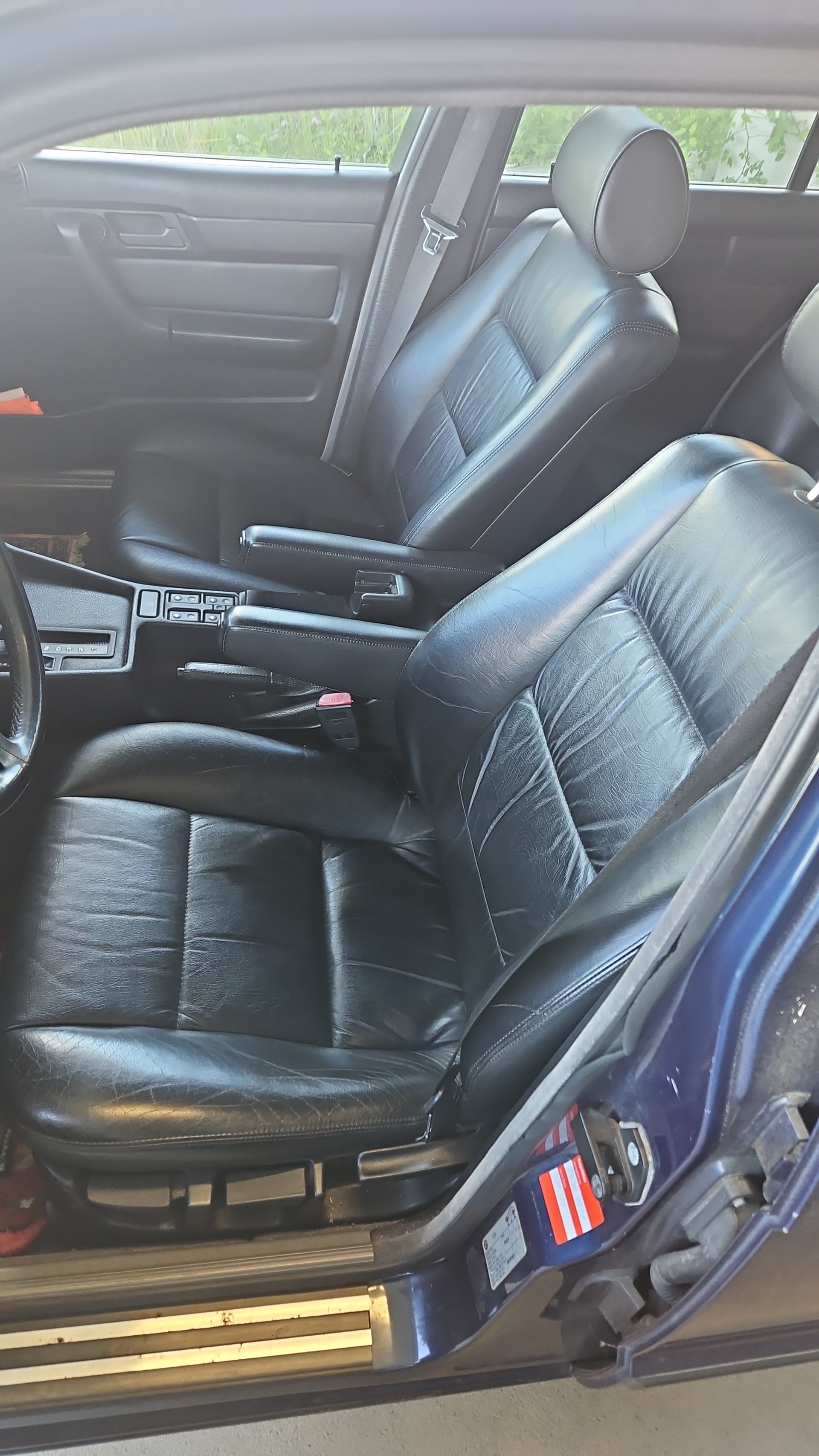 BMW M5-image-2