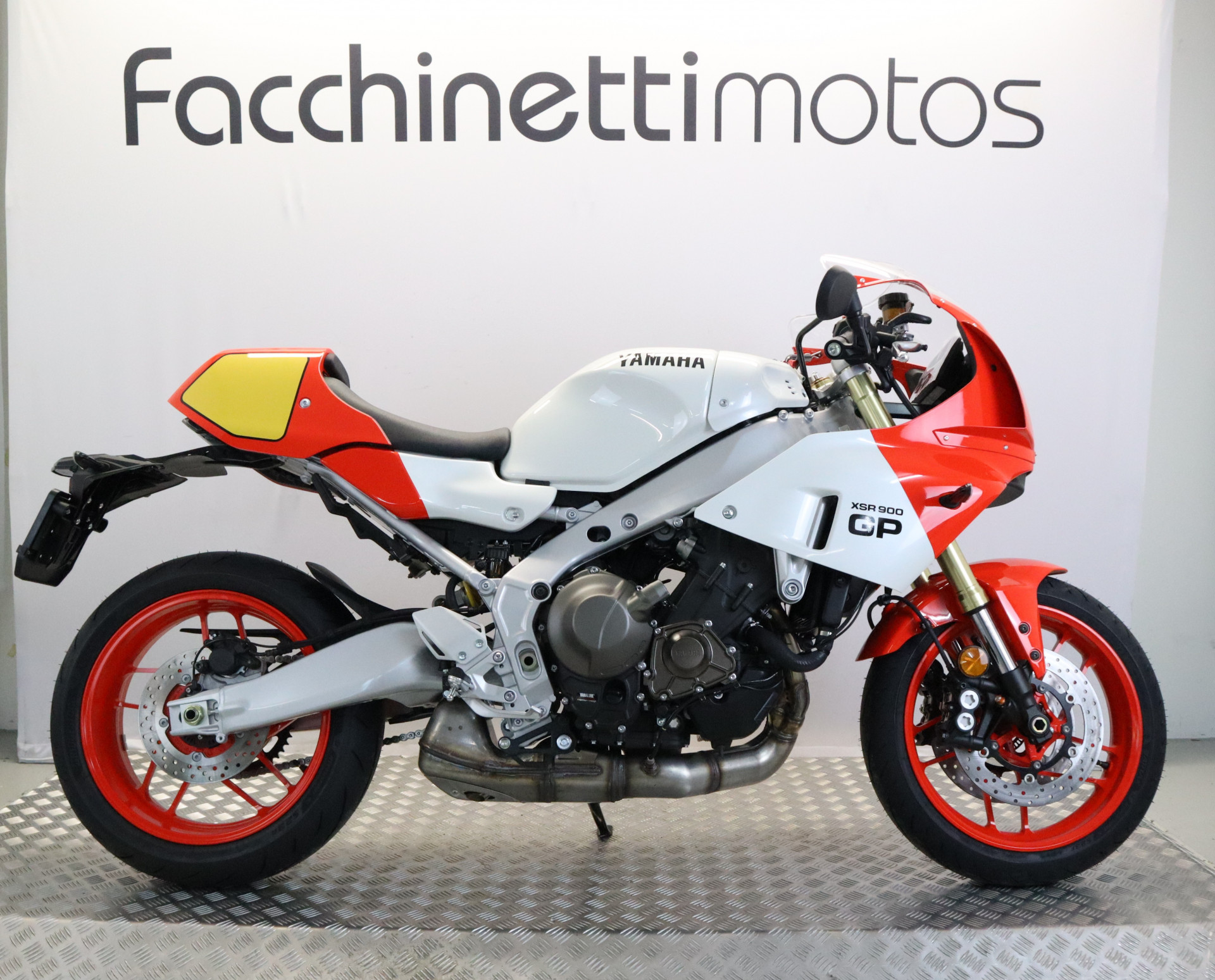 YAMAHA XSR 900 GP-image-0