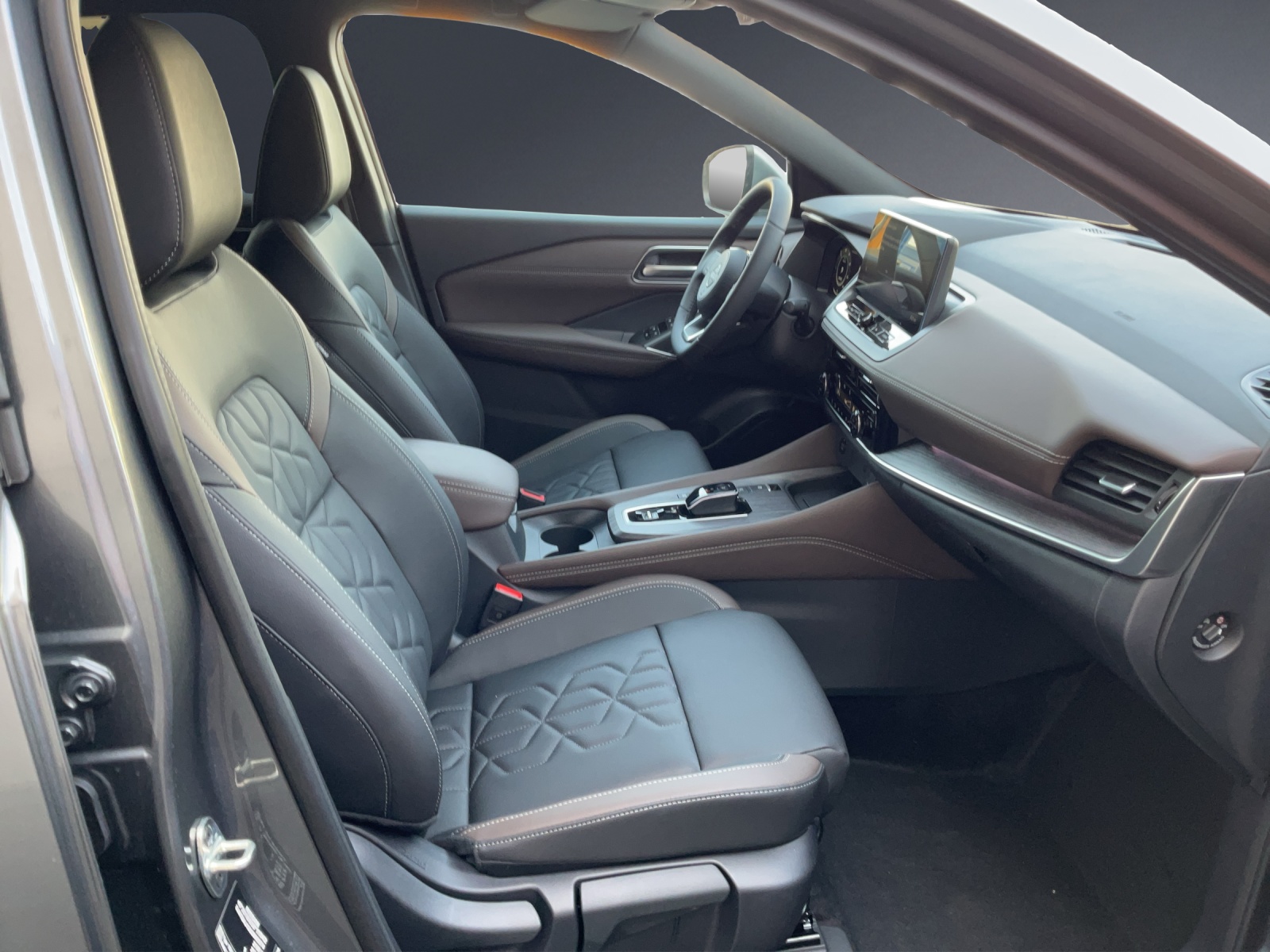 NISSAN Qashqai 1.5 VC-T e-Power Tekna-image-8