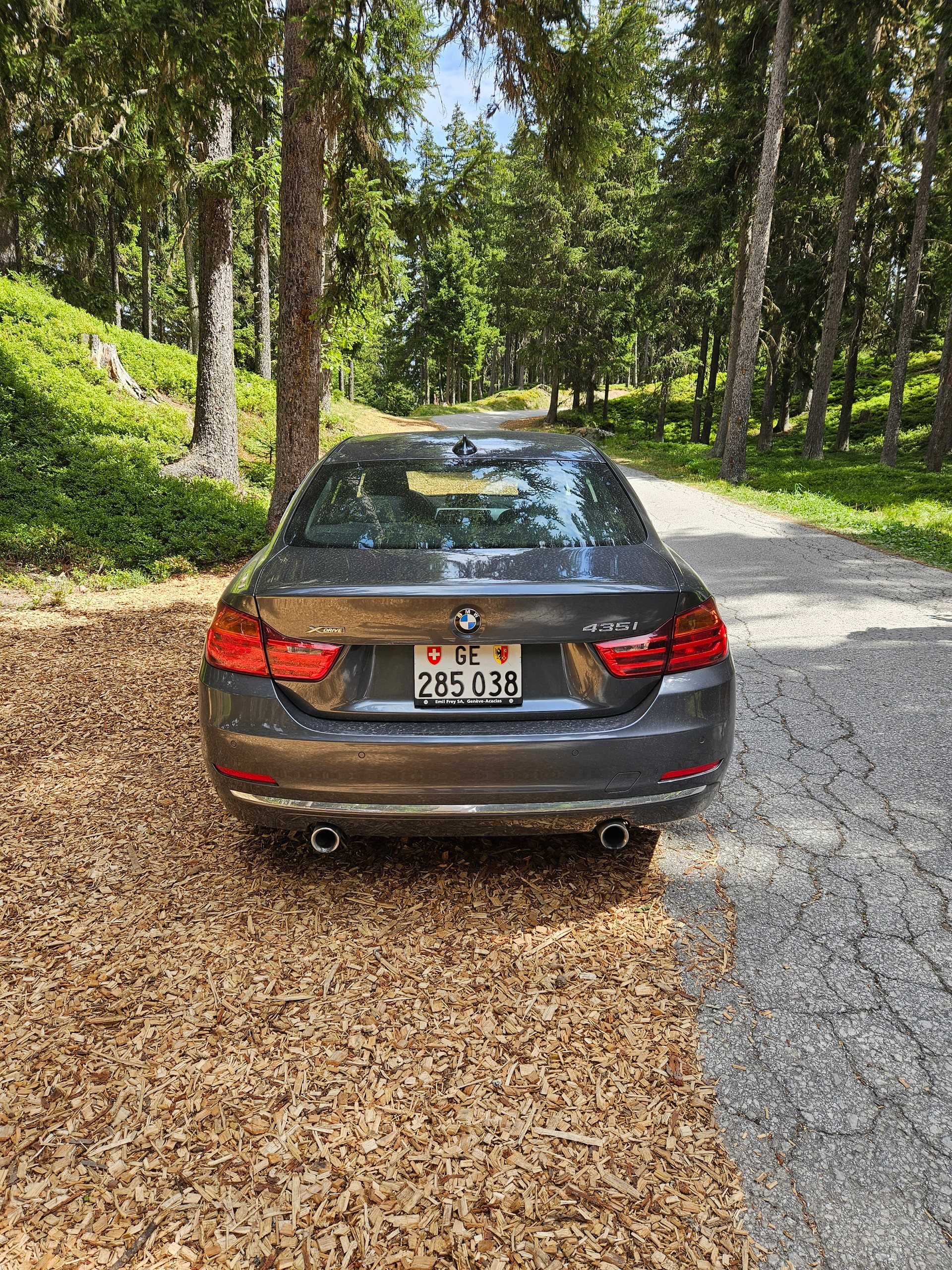 BMW 435i Coupé xDrive Luxury Line Steptronic-image-2