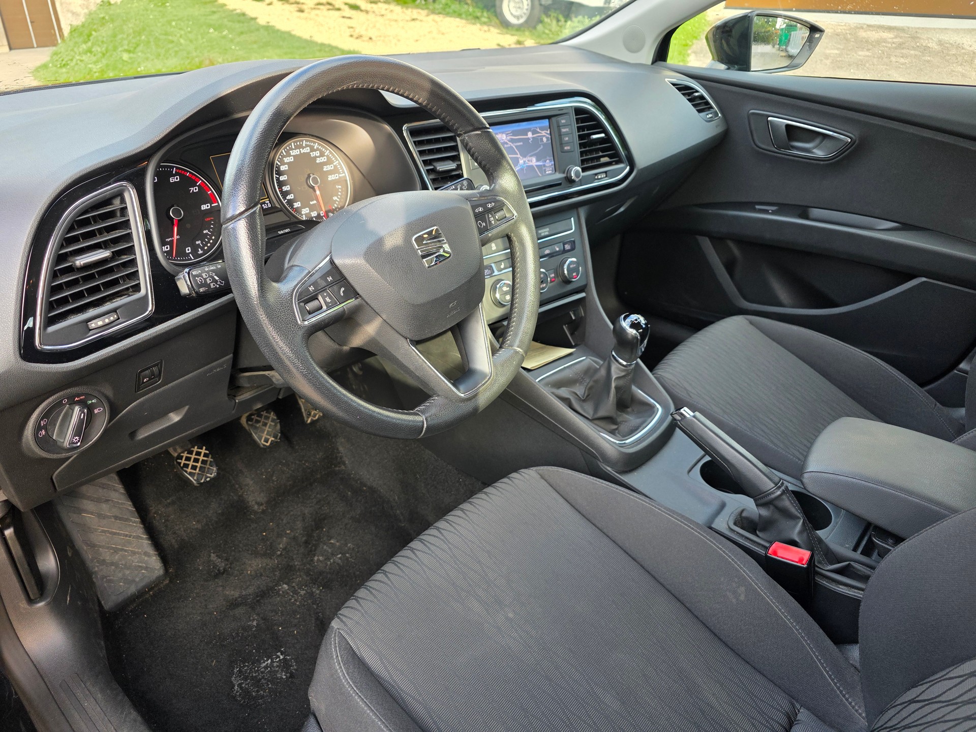 SEAT Leon 1.2i-image-8